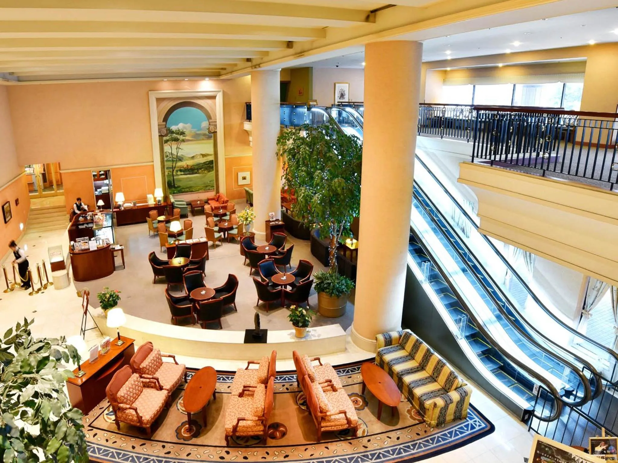 Lobby or reception in Hotel Crown Palais Chiryu