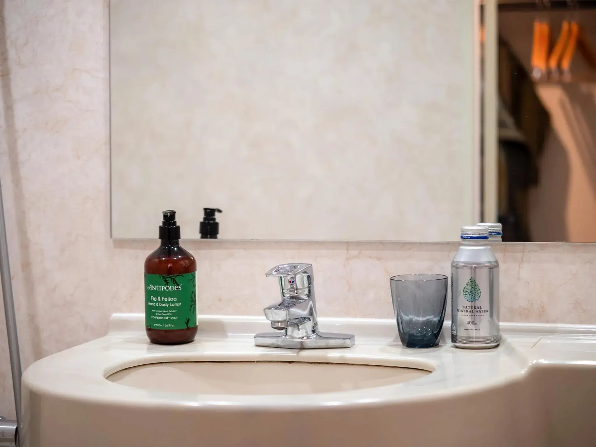 Photo of the whole room in Hotel Crown Palais Chiryu Photo of the whole room in Hotel Crown Palais Chiryu