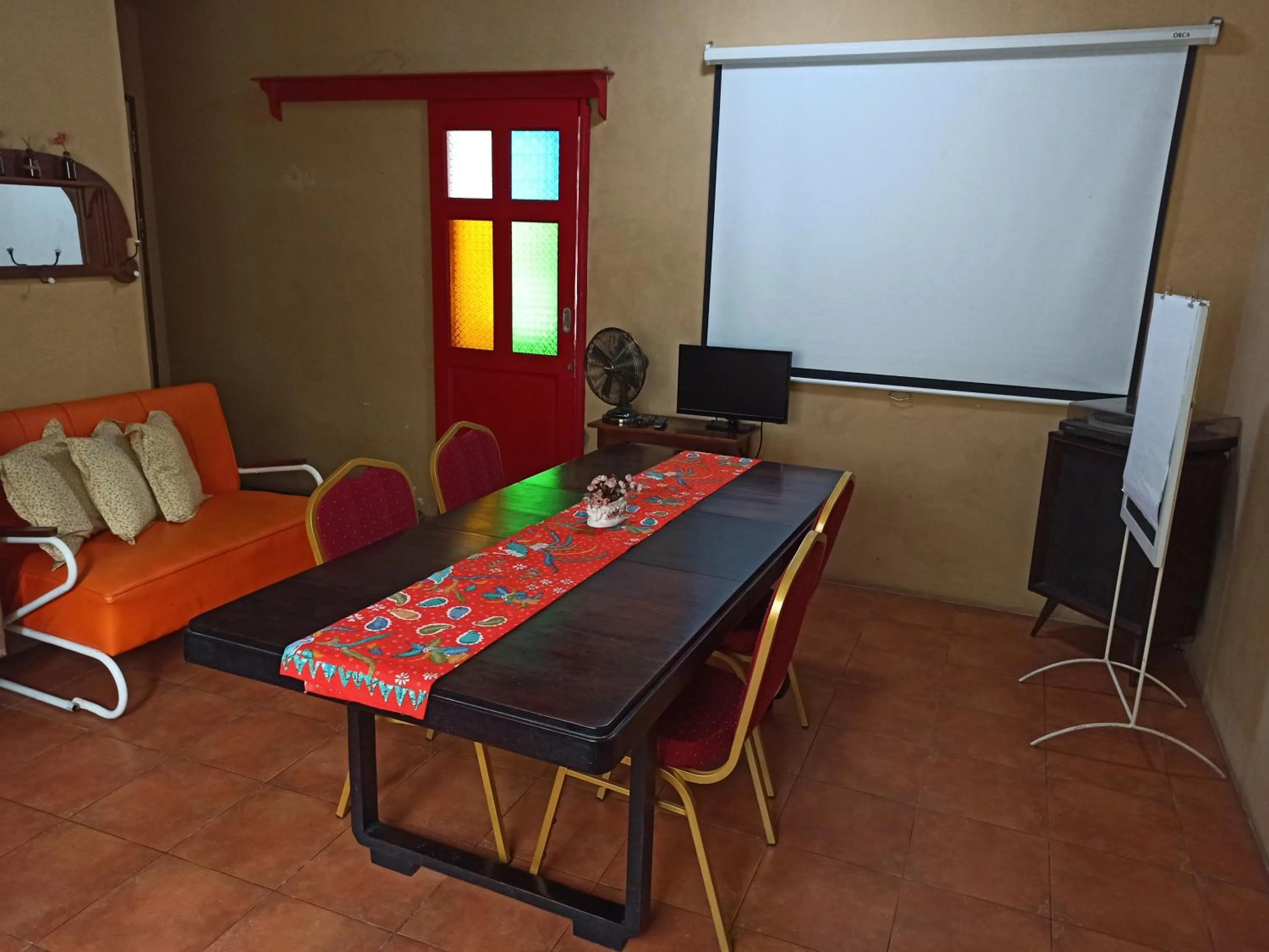 Meeting/conference room in Roemah 28 Syariah