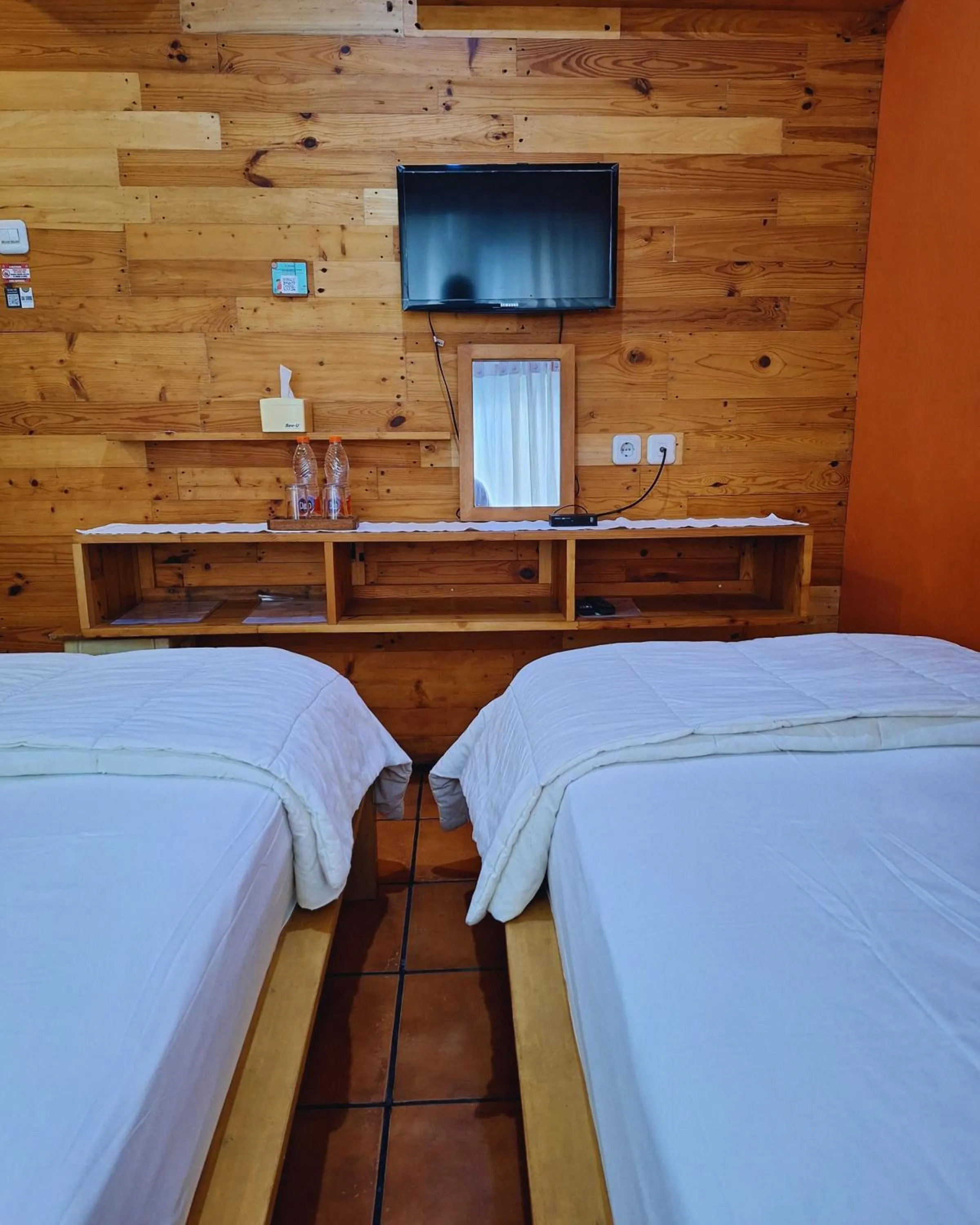 Bed in Roemah 28 Syariah