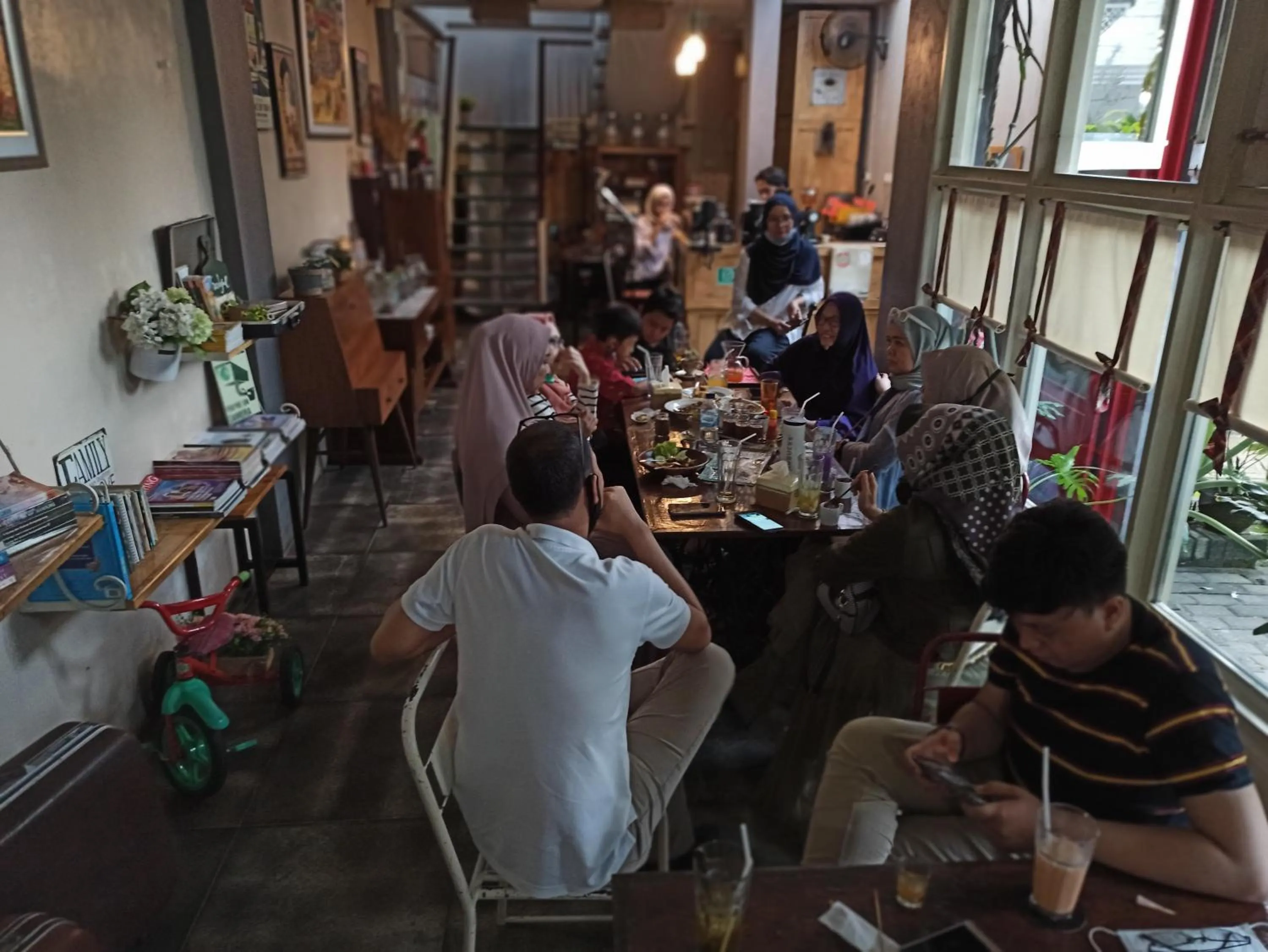 Restaurant/places to eat in Roemah 28 Syariah