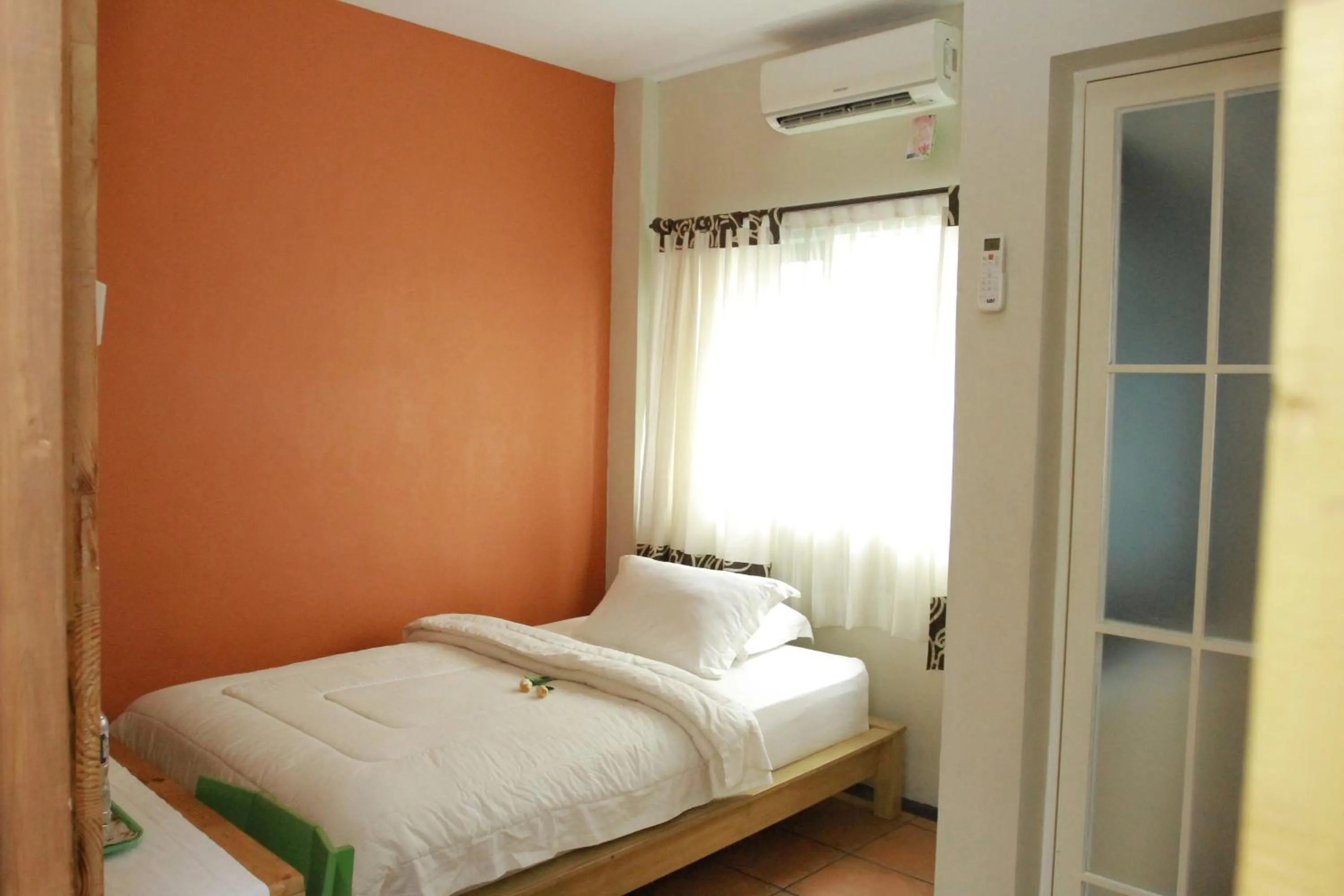 Bed in Roemah 28 Syariah