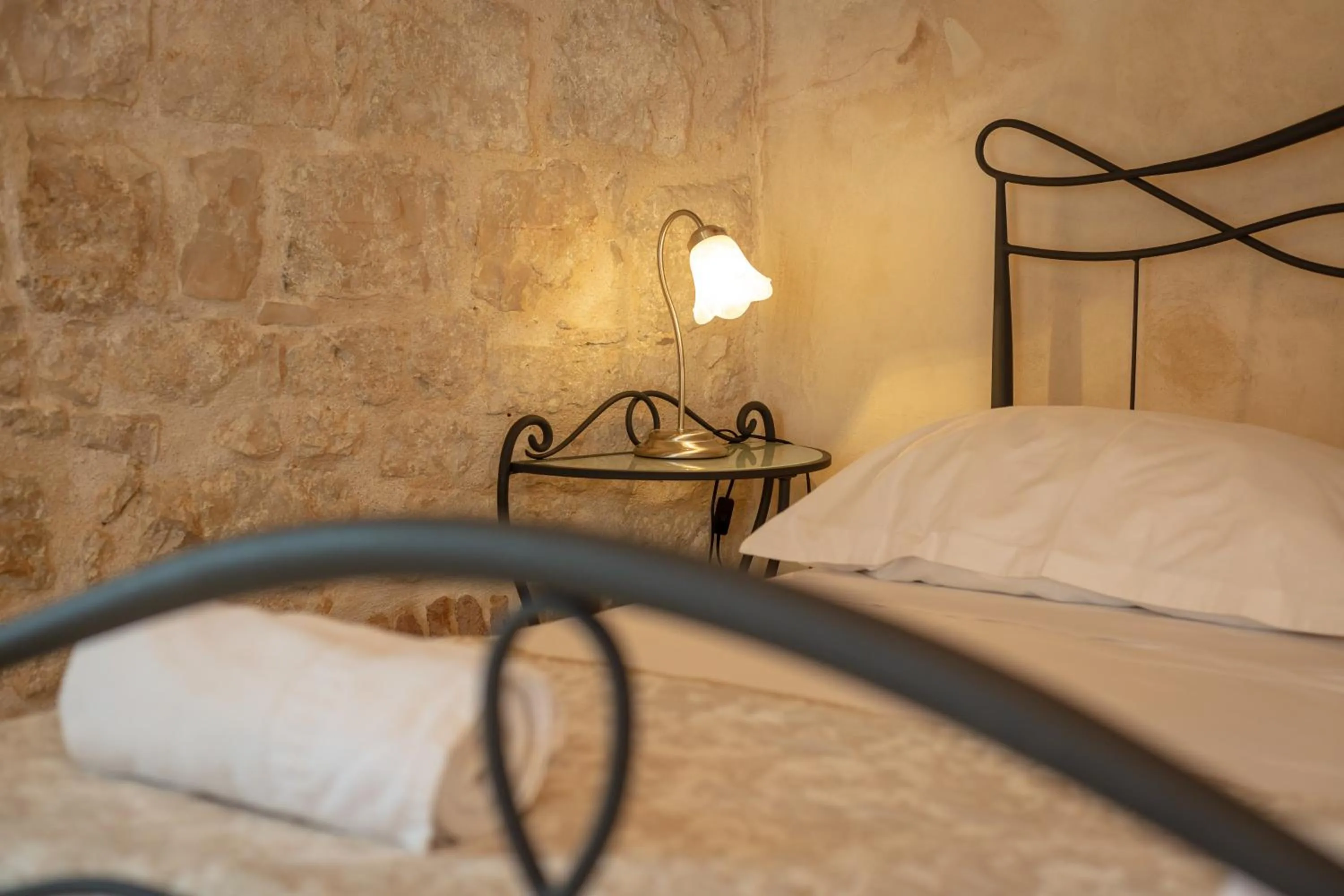 Bed in Villa Mama - Traditional Apartments in Omis, free parking