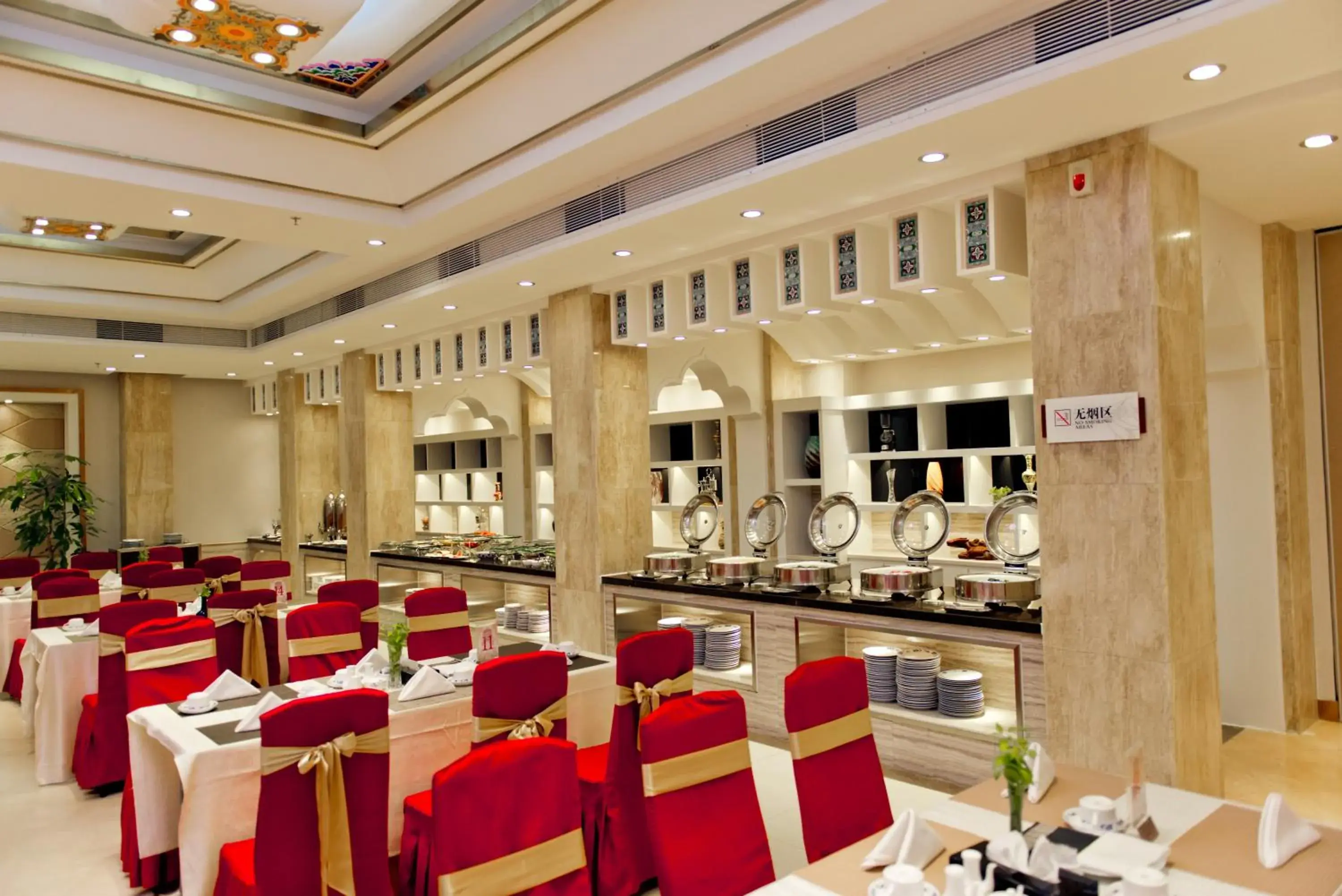Restaurant/places to eat in Dunhuang Hotel Restaurant/places to eat in Dunhuang Hotel