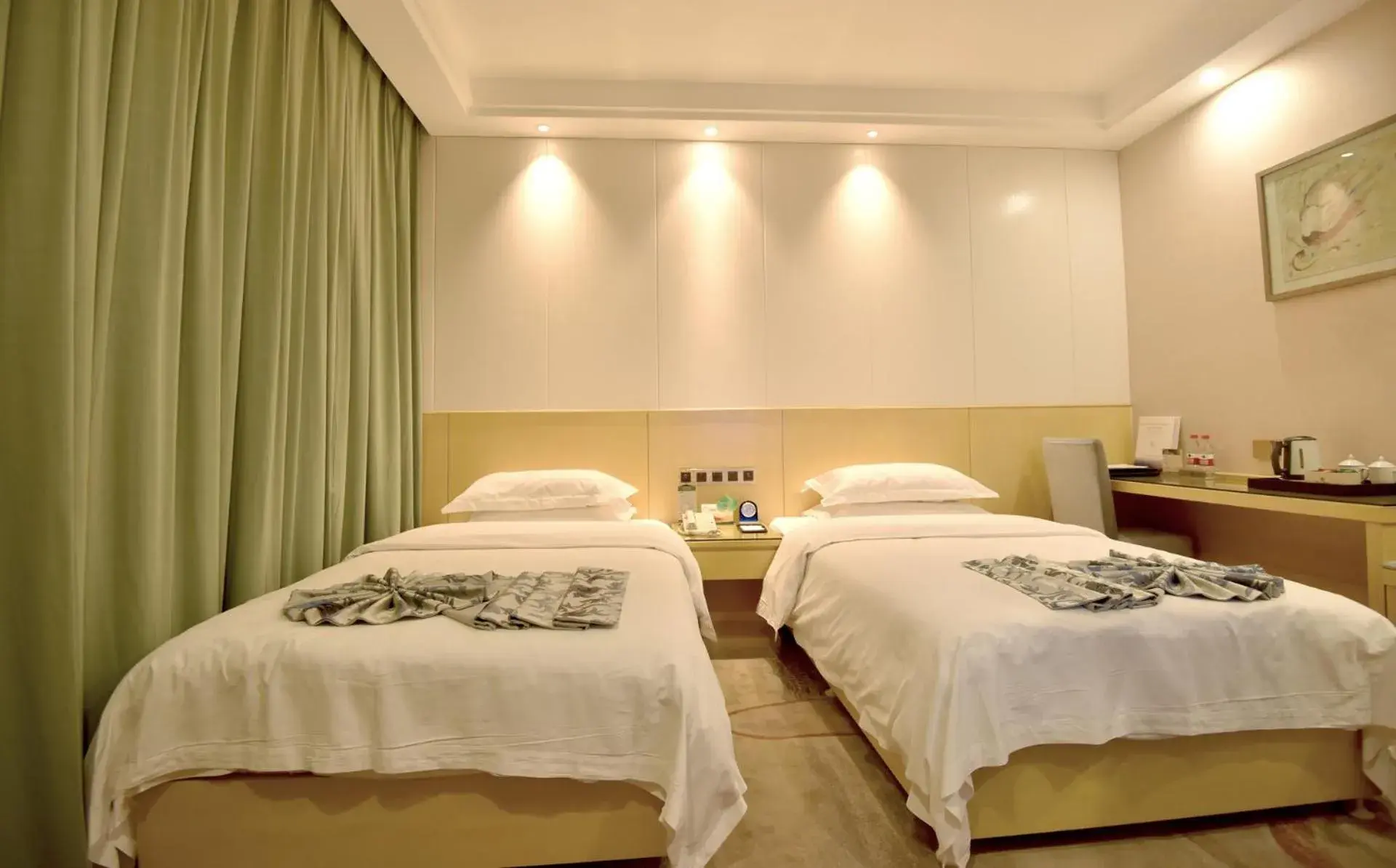 Bed in Dunhuang Hotel Bed in Dunhuang Hotel