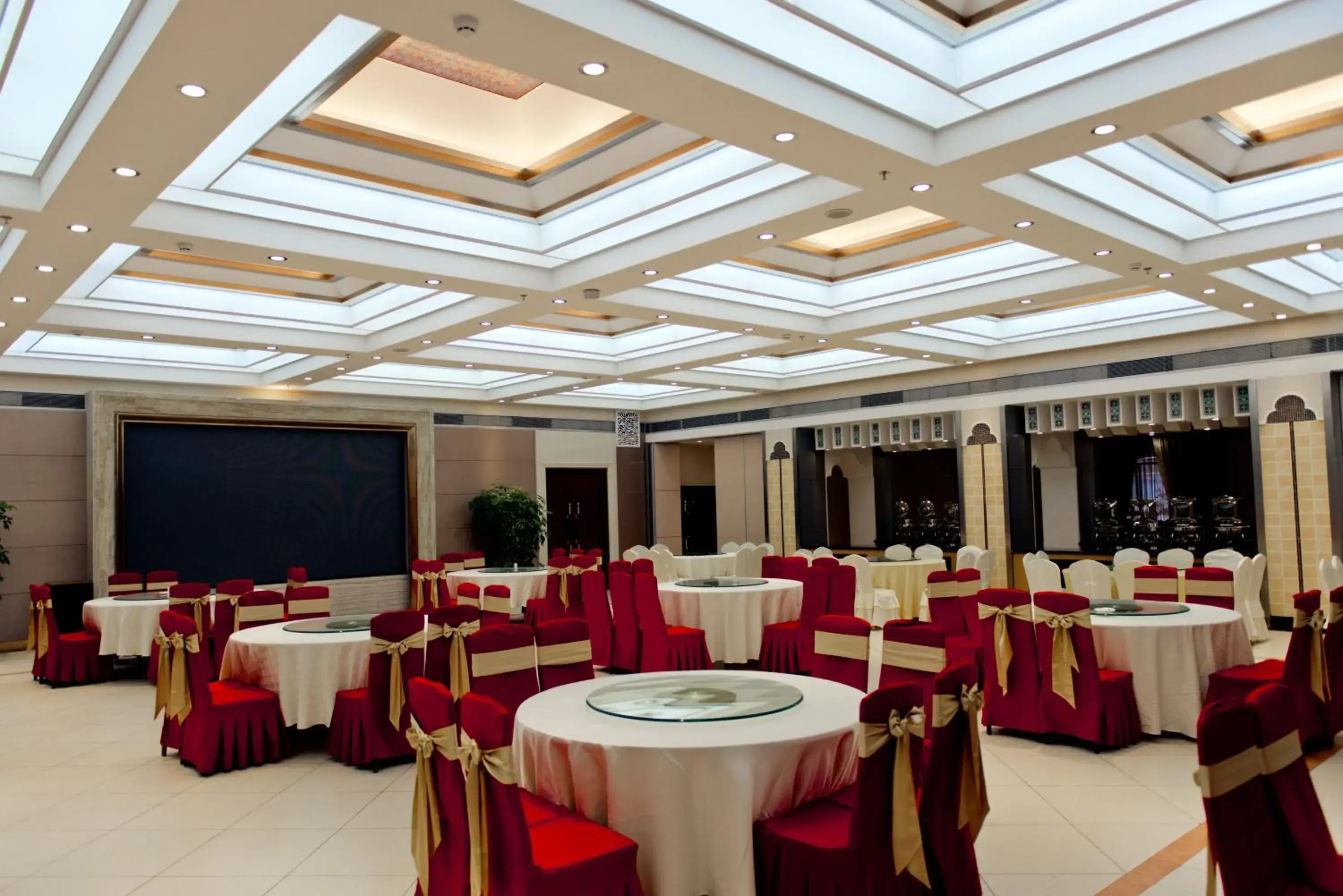 Restaurant/places to eat in Dunhuang Hotel Restaurant/places to eat in Dunhuang Hotel