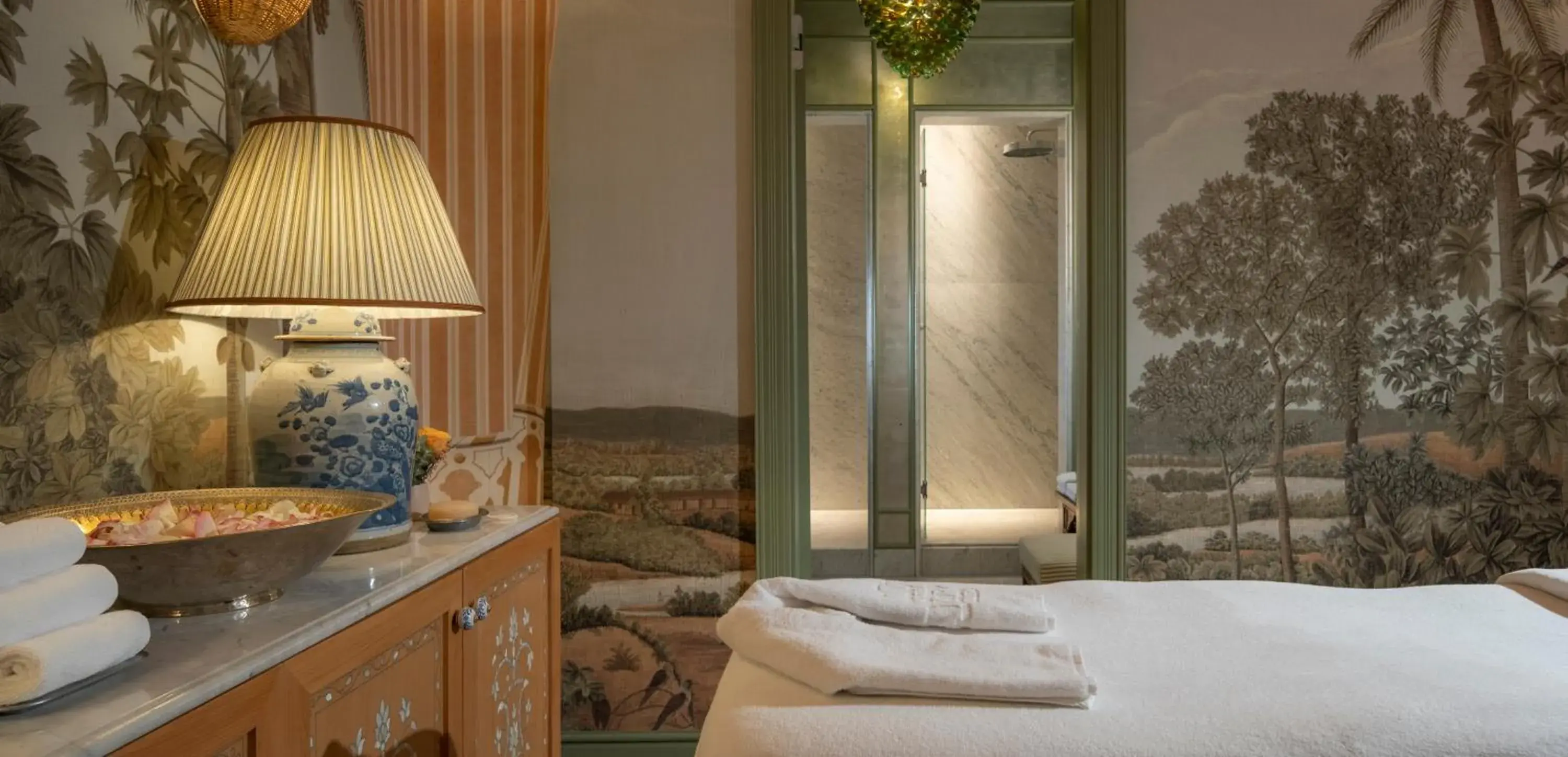Spa and wellness centre/facilities, Bed in Albergo Hotel Spa and wellness centre/facilities, Bed in Albergo Hotel