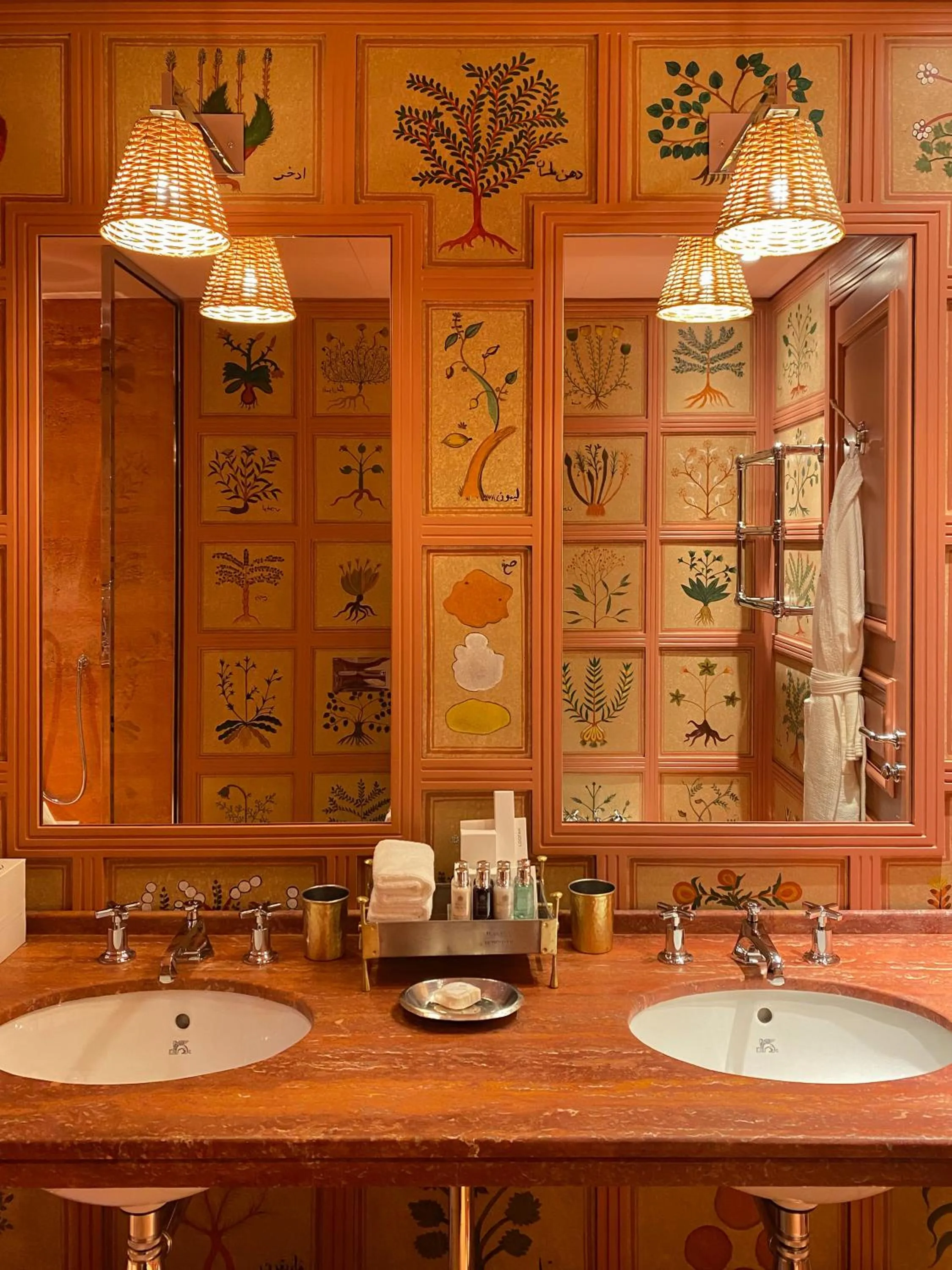 Bathroom in Albergo Hotel