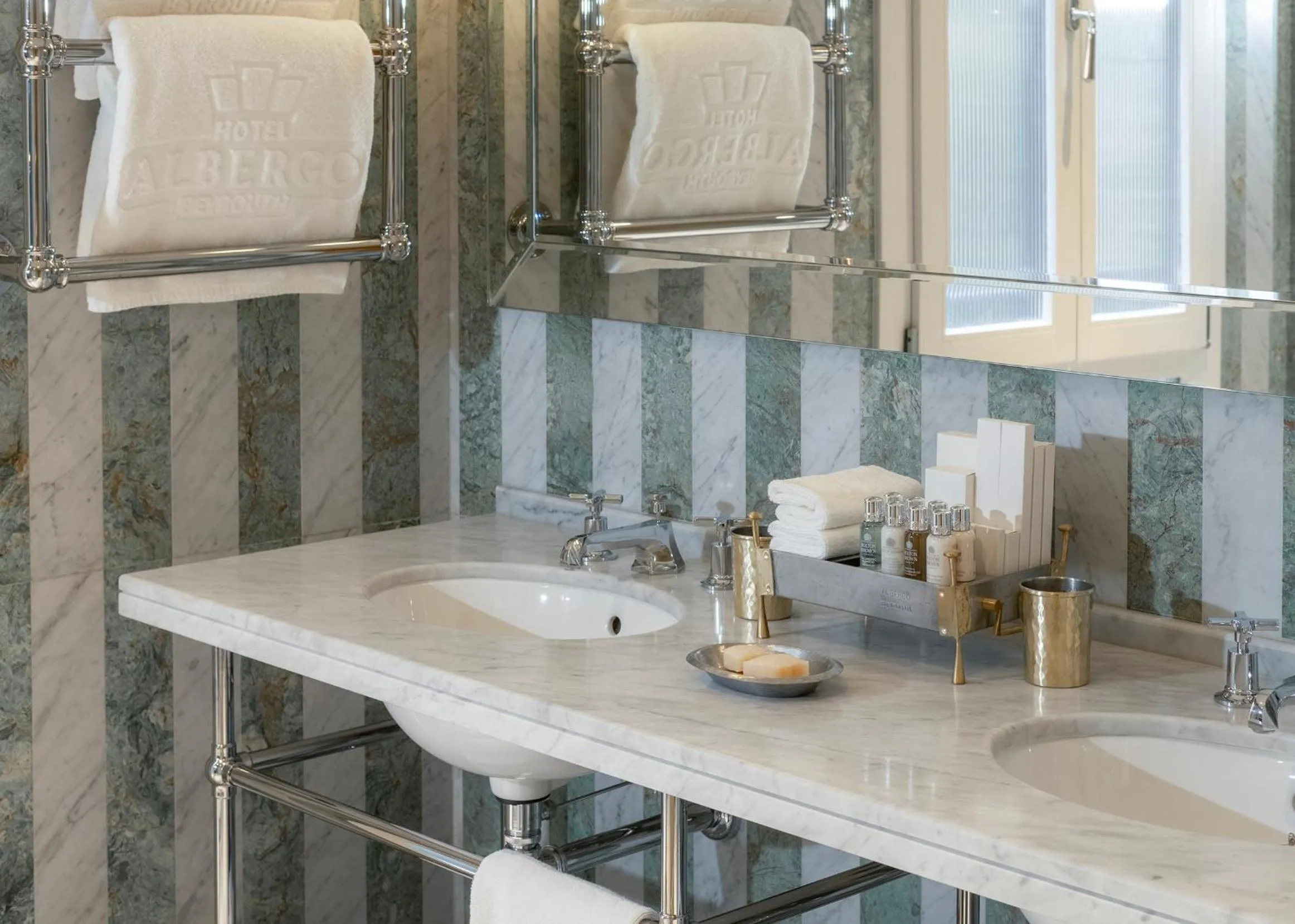 Bathroom in Albergo Hotel