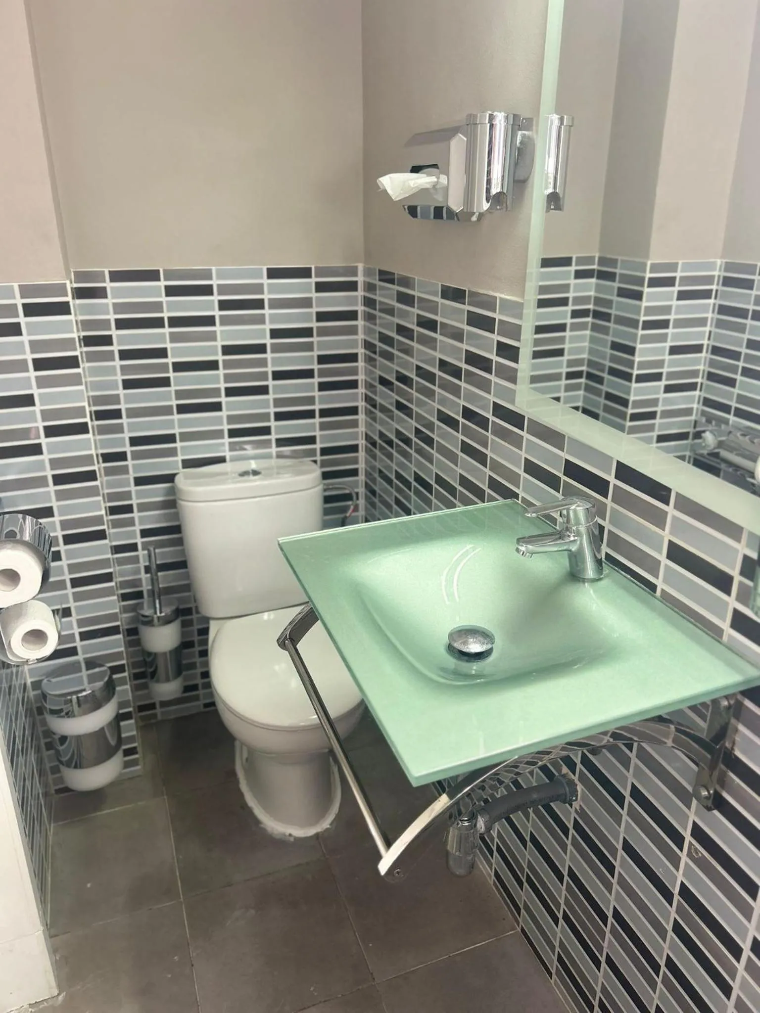 Bathroom in SB Arenal 2 Star