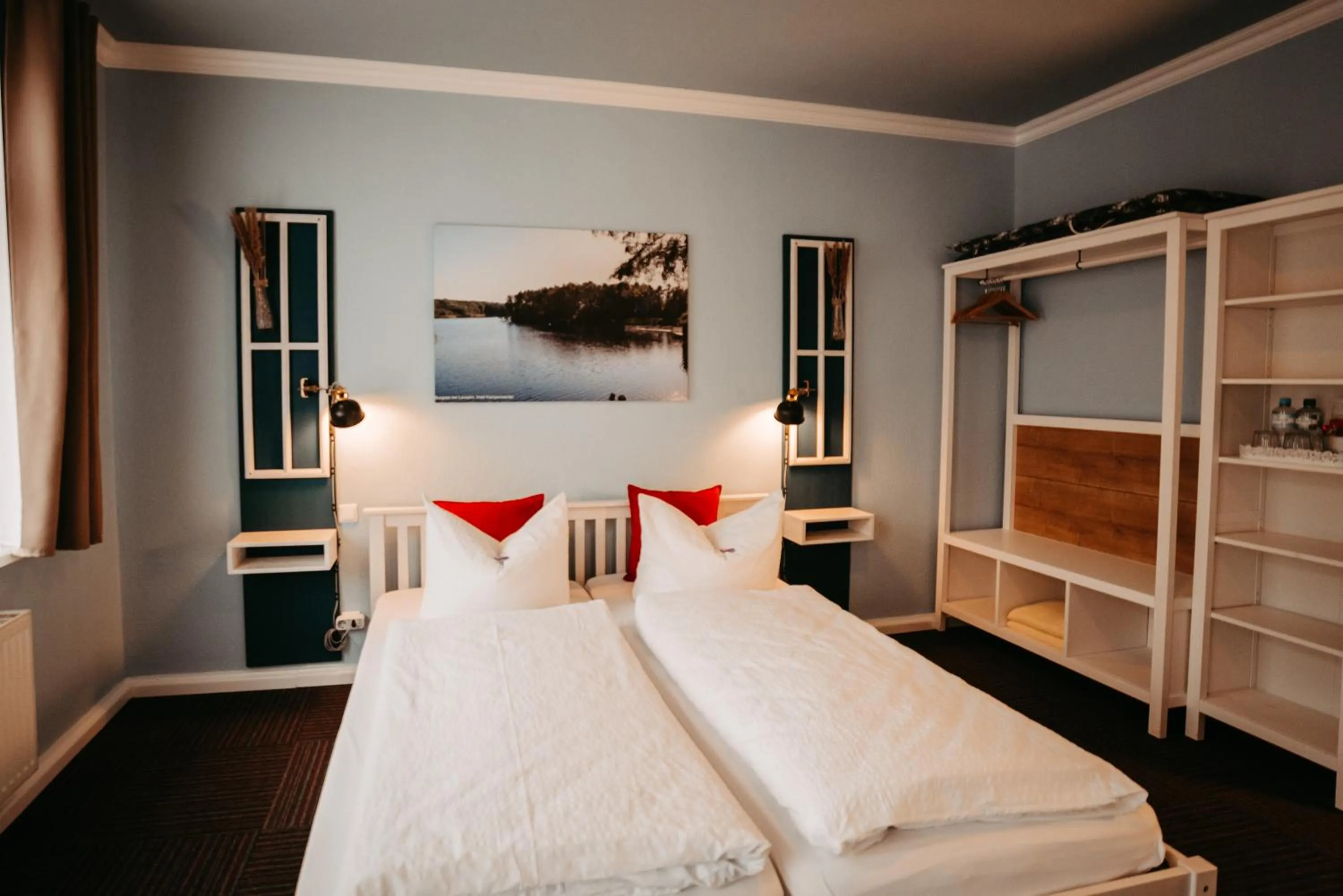 Photo of the whole room, Bed in Hotel Garni "Villa am Schaalsee"