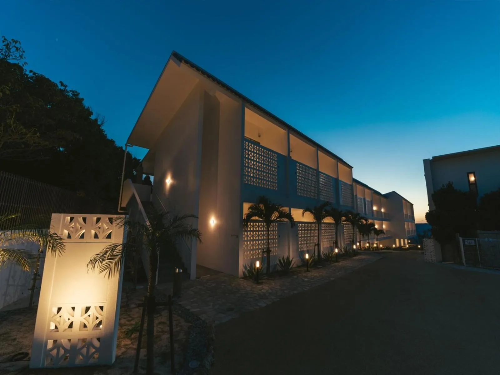 Facade/entrance in Royal View Hotel Churaumi