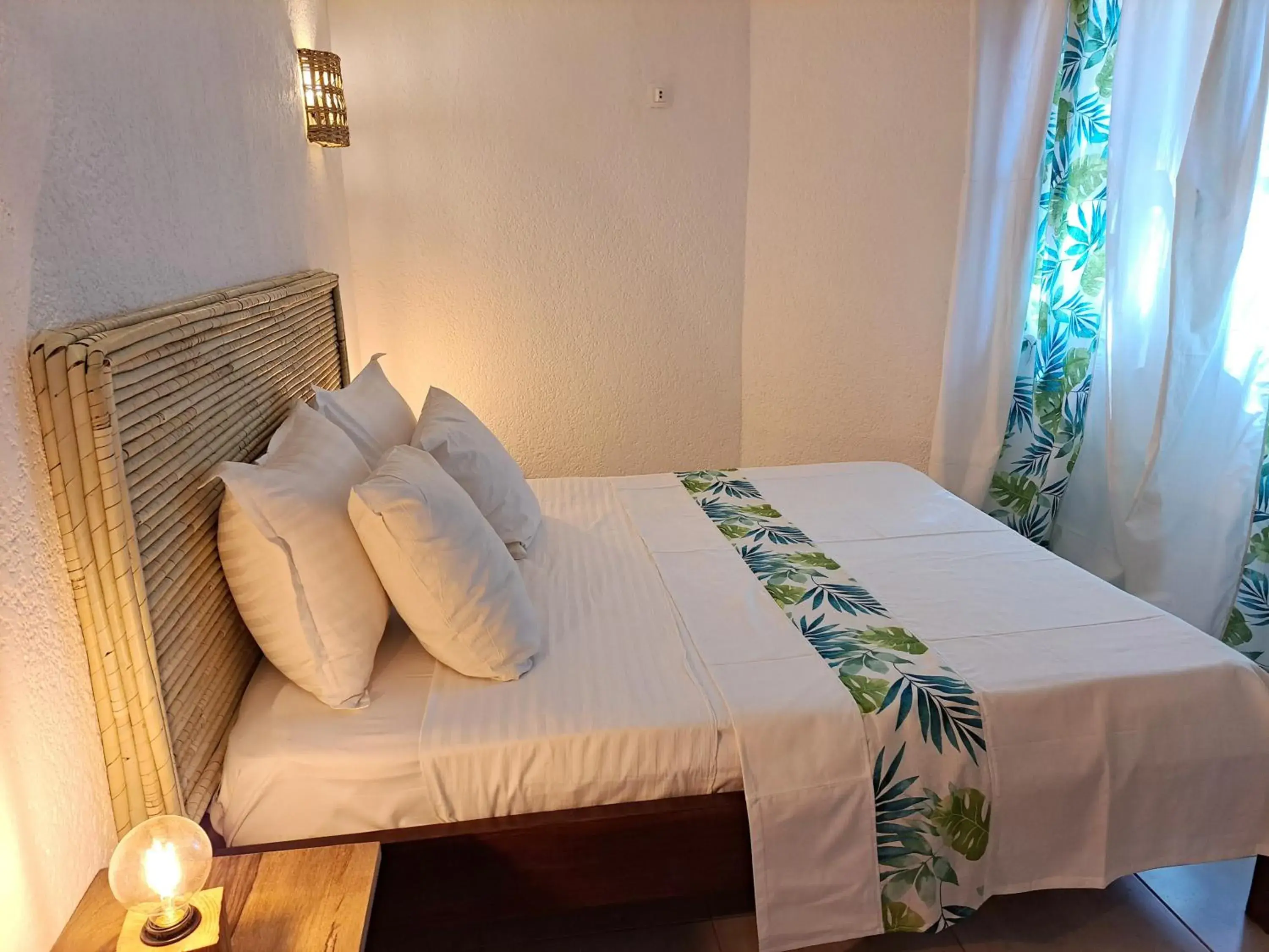 Bed in Neptune Bed in Neptune