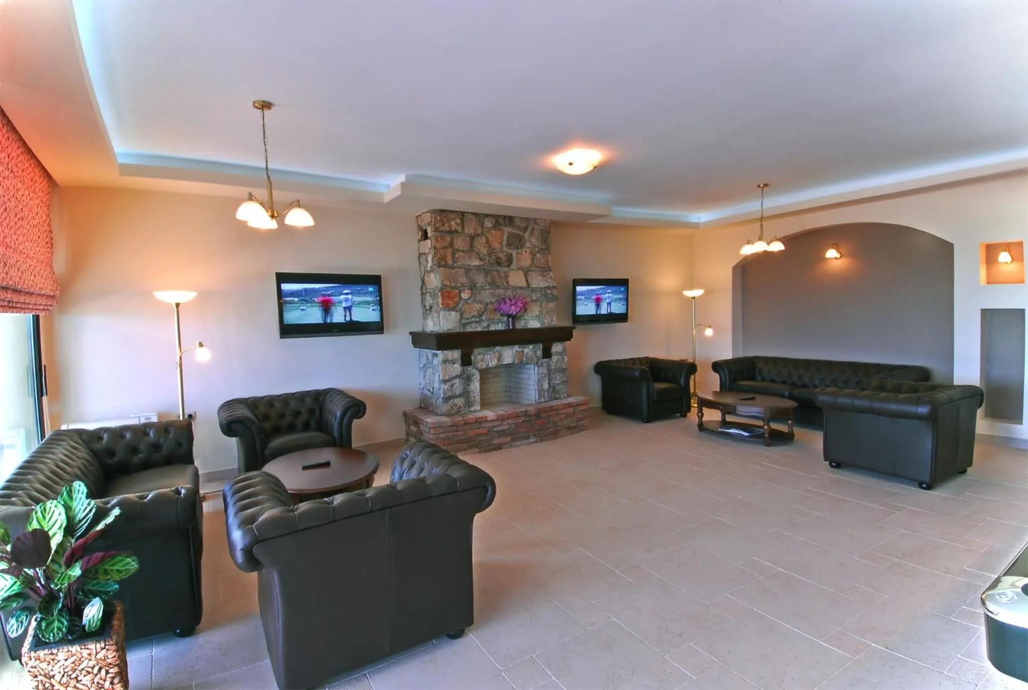 TV and multimedia in Club Residence at BlackSeaRama Golf