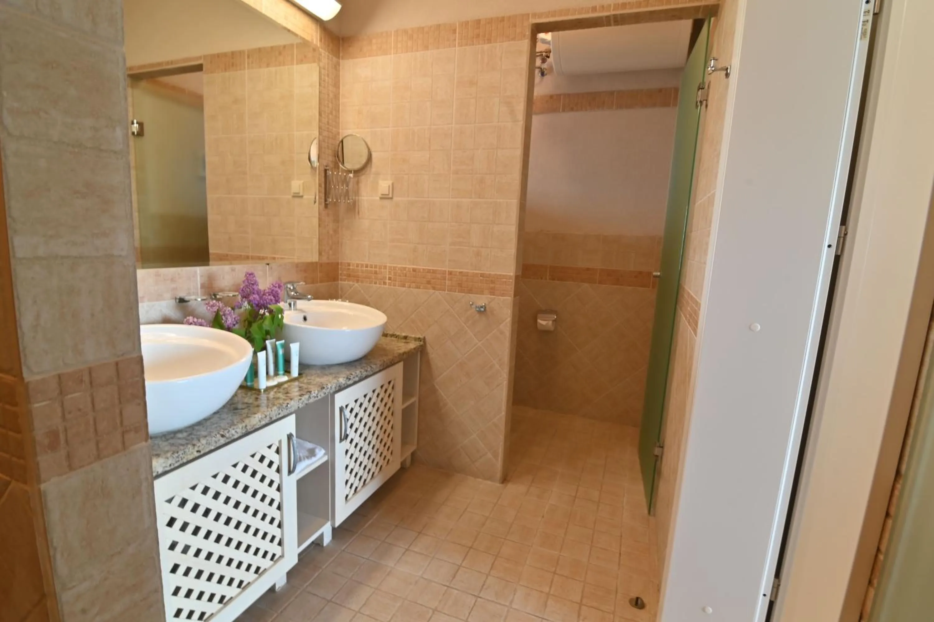 Bathroom in Club Residence at BlackSeaRama Golf