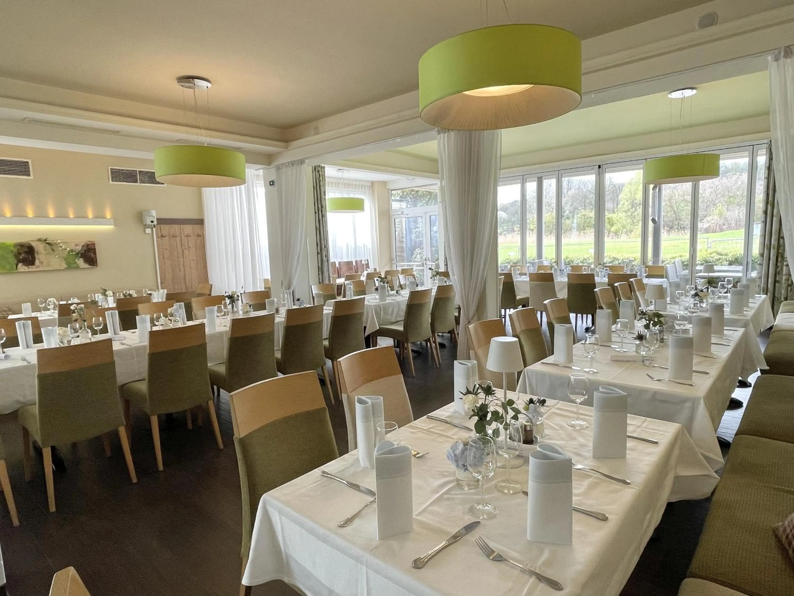 Restaurant/places to eat in Hotel Restaurant FIDI