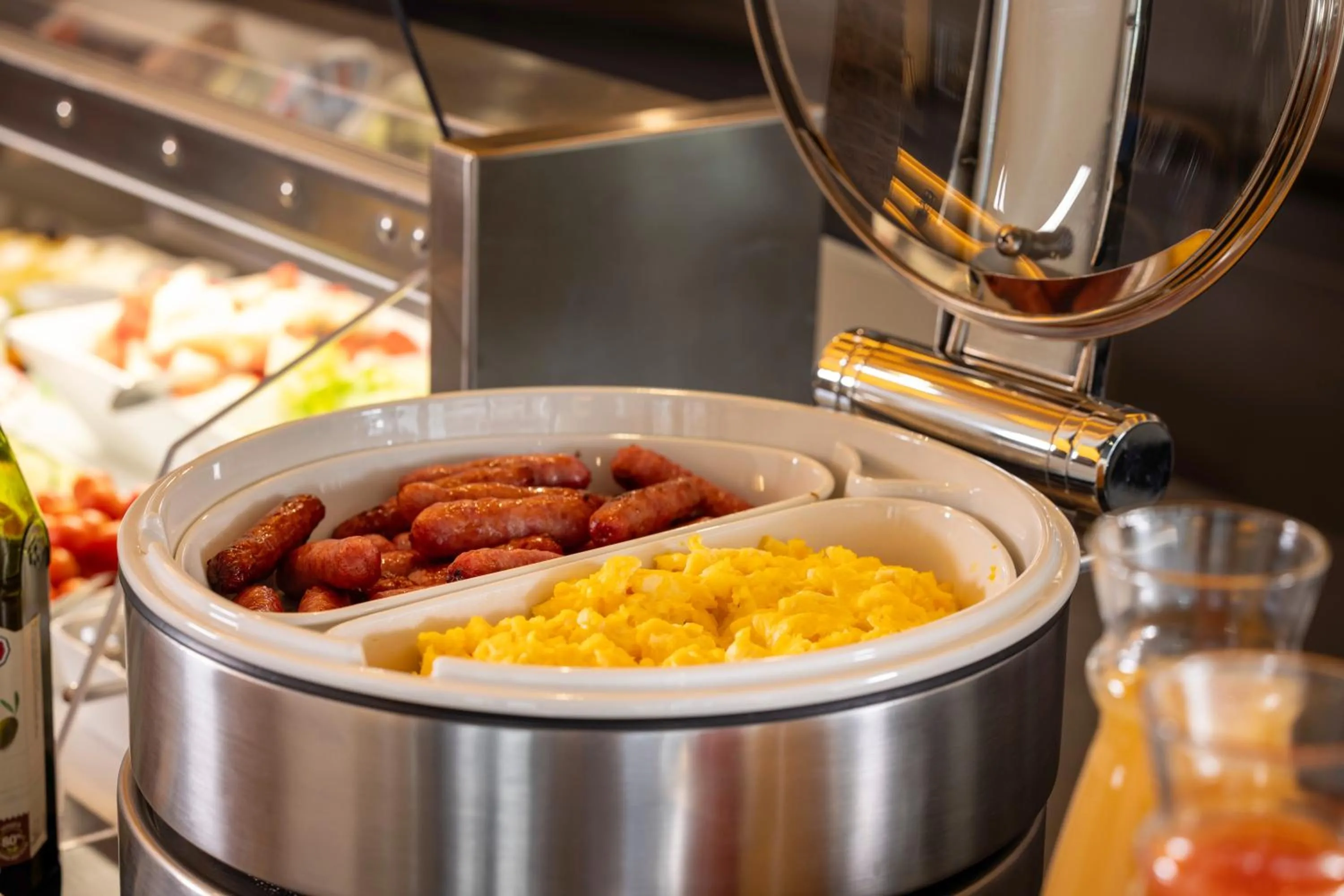 Breakfast in Urban Bivouac Hotel