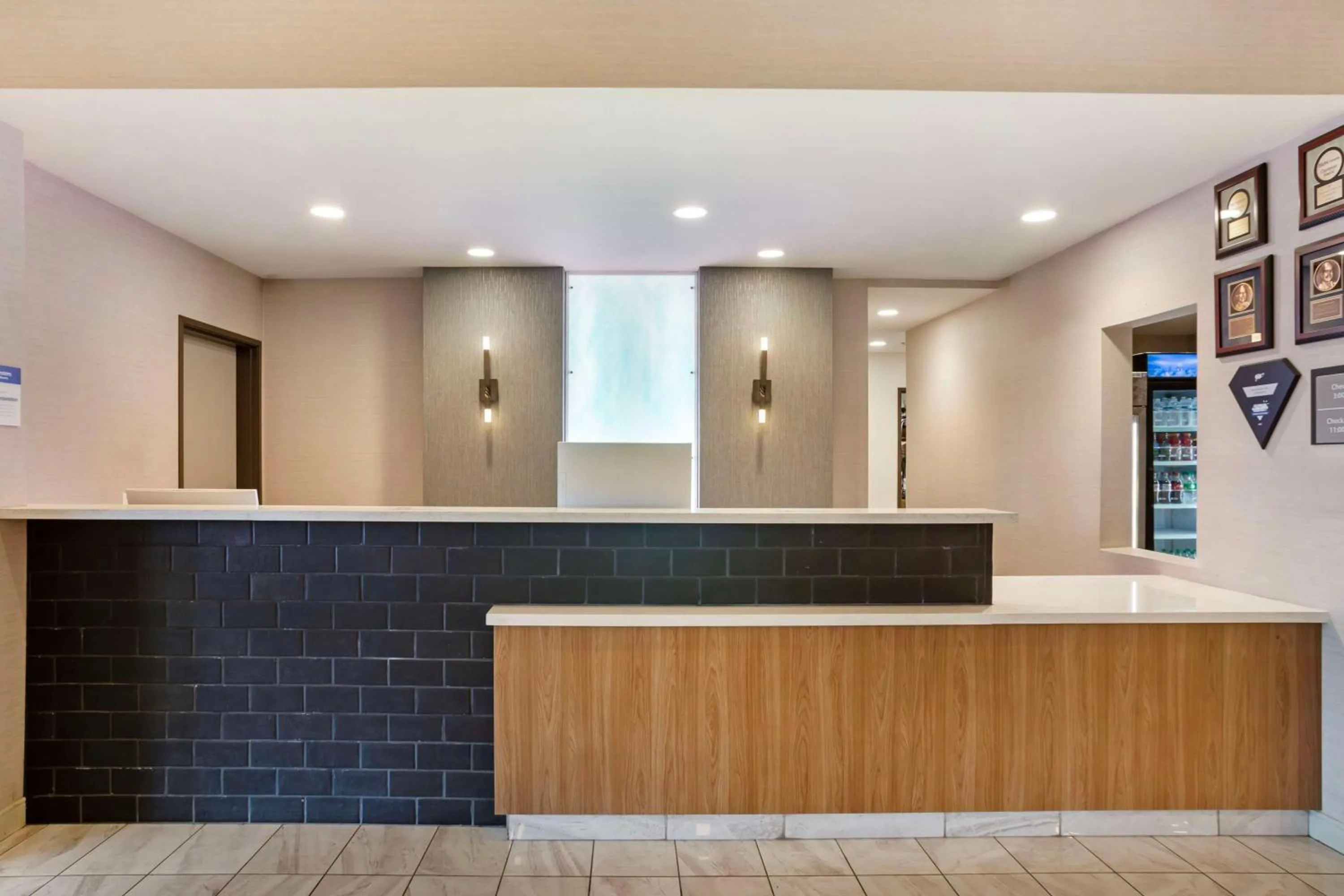 Lobby or reception in Best Western Plus Coalinga Inn