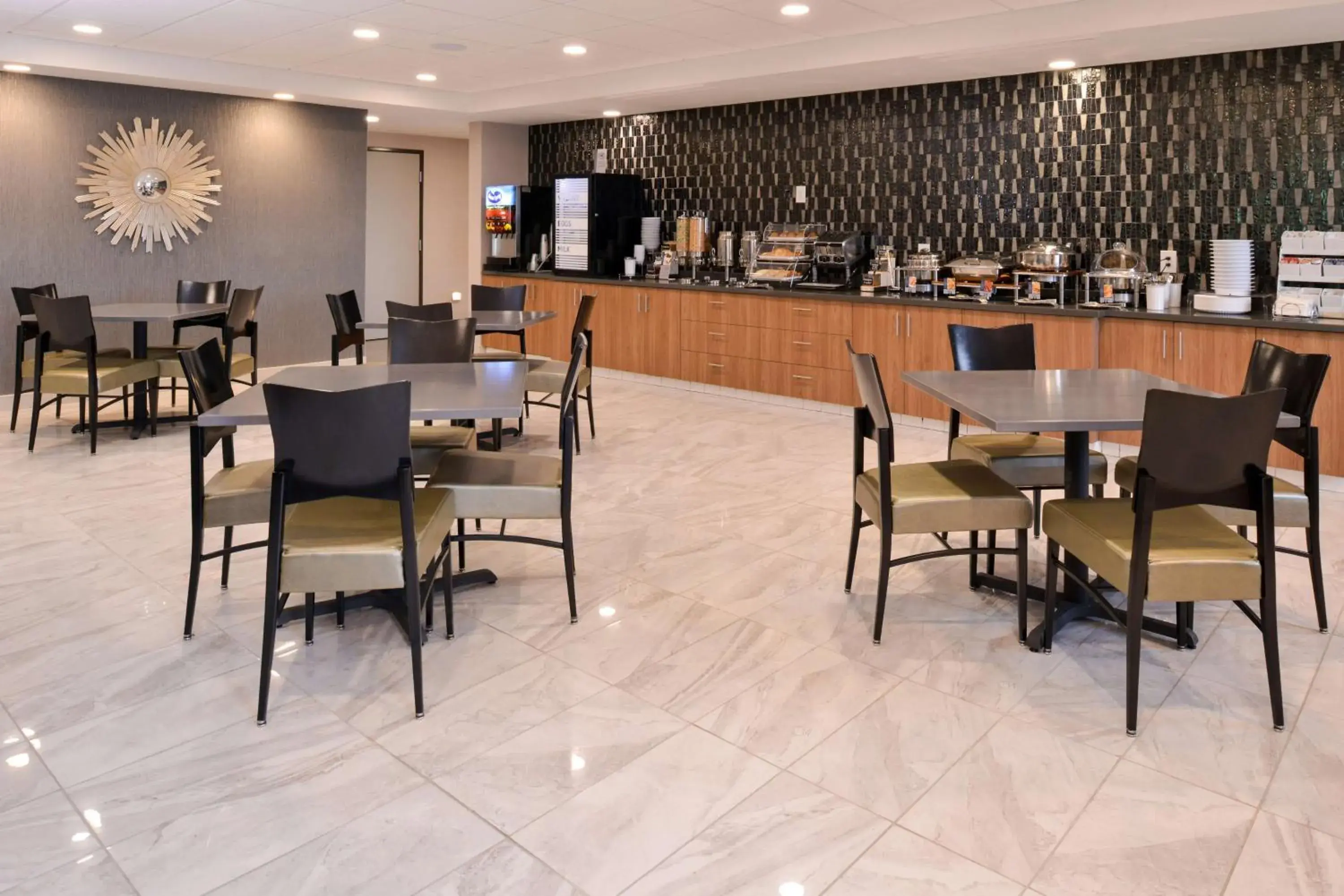 Restaurant/places to eat in Best Western Plus Coalinga Inn Restaurant/places to eat in Best Western Plus Coalinga Inn