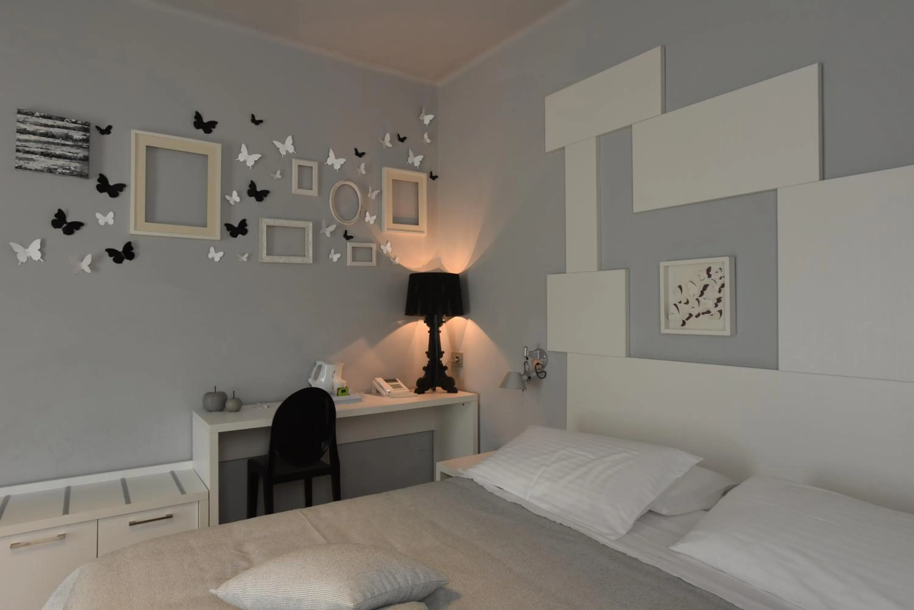 Bedroom in Hotel La Vigna