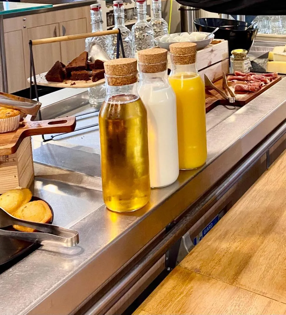 Breakfast in Résidence Château du Mée