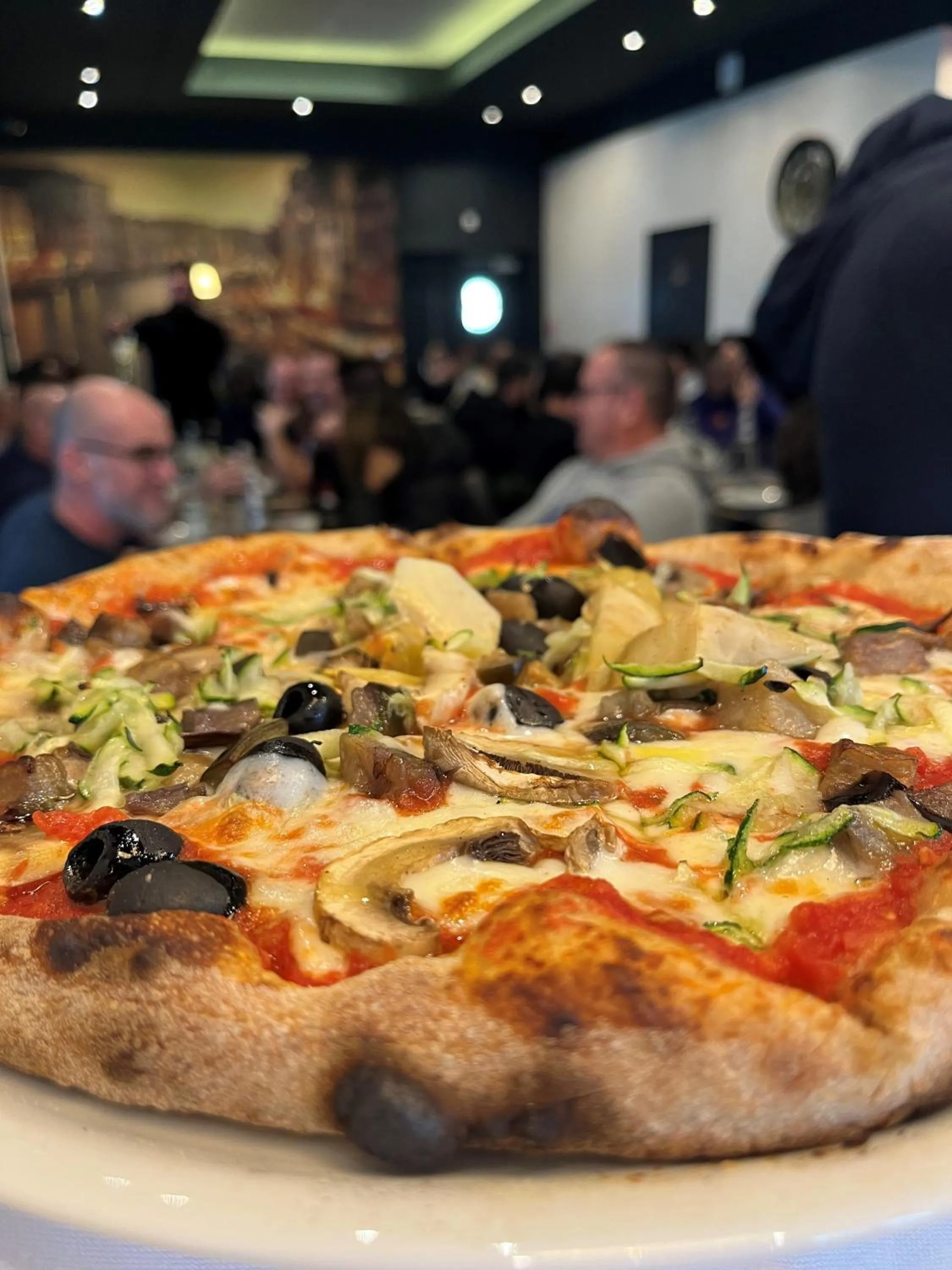 Restaurant/places to eat in Résidence Château du Mée