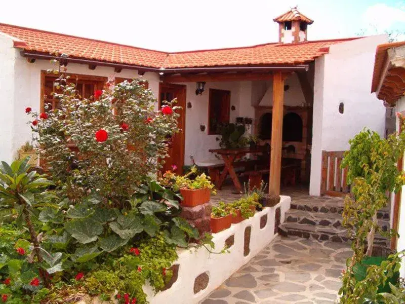 La Casa de Mis Padres La Casa de Mis Padres