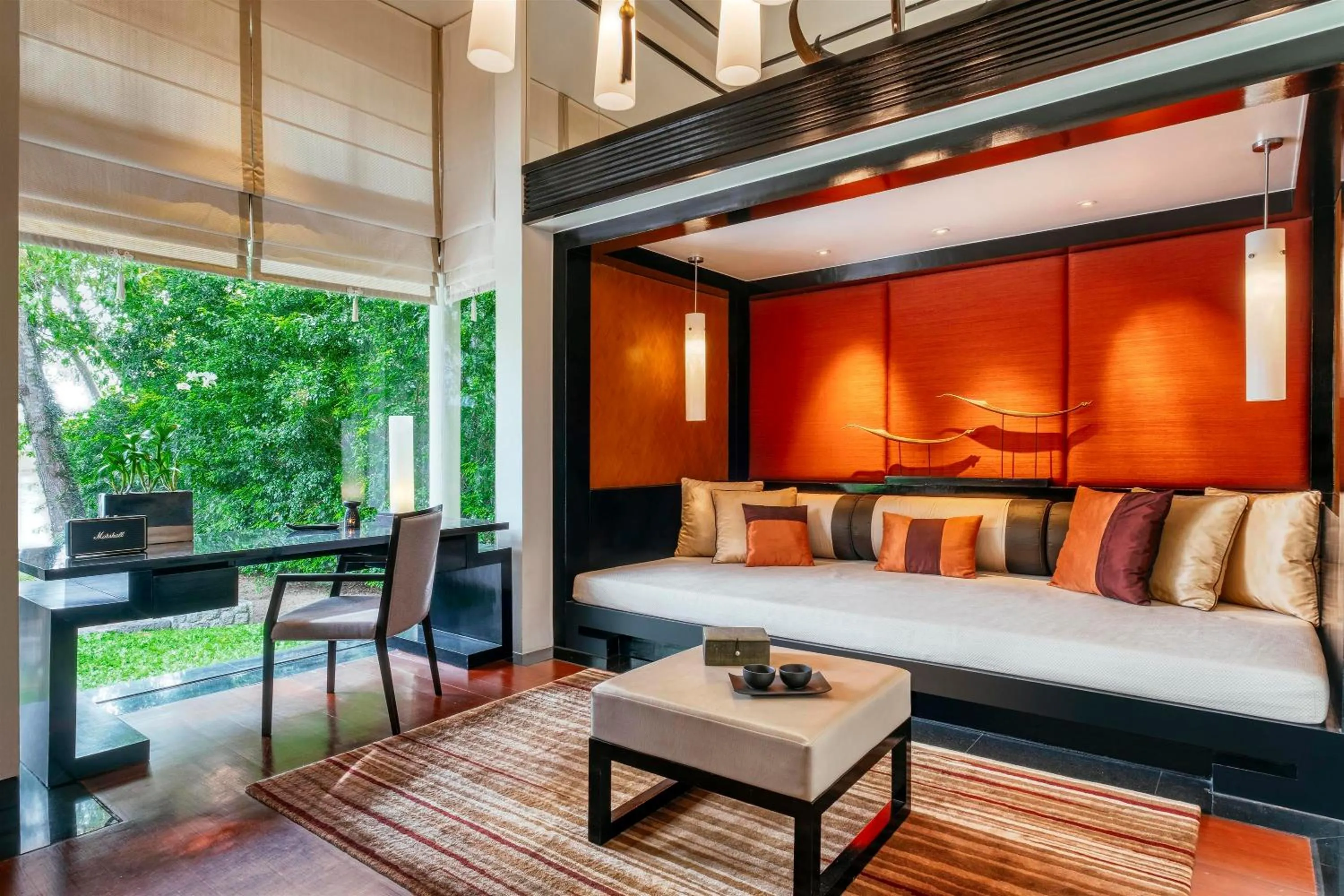 Living room, Bed in Banyan Tree Phuket