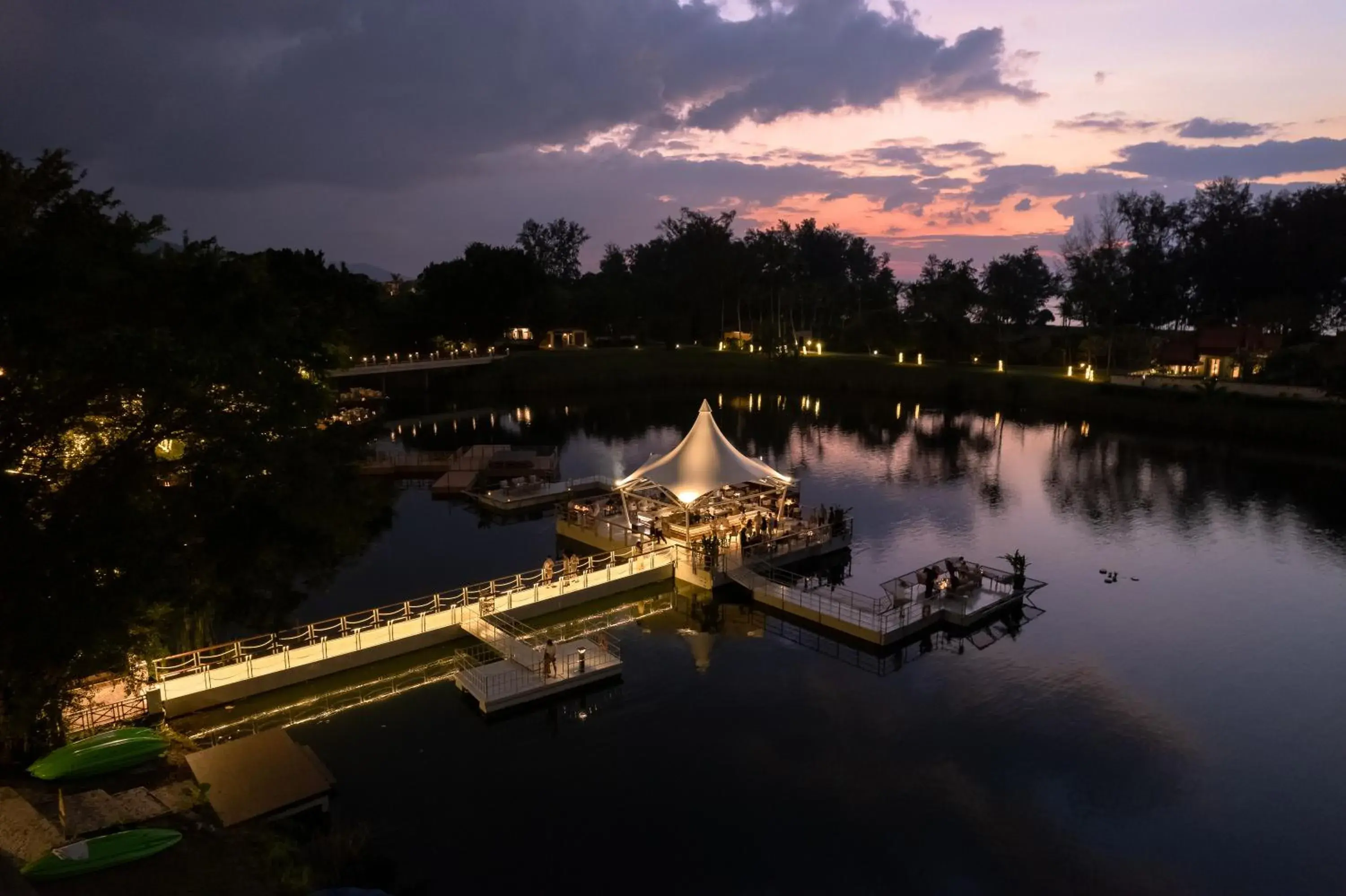 Restaurant/places to eat in Banyan Tree Phuket Restaurant/places to eat in Banyan Tree Phuket