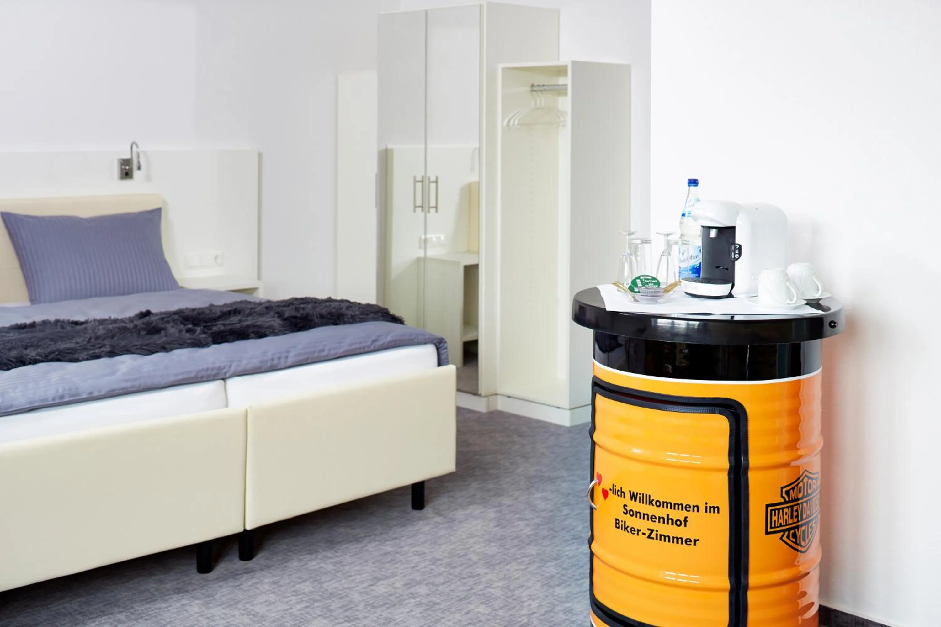 Kitchen or kitchenette, Bed in Sonnenhof