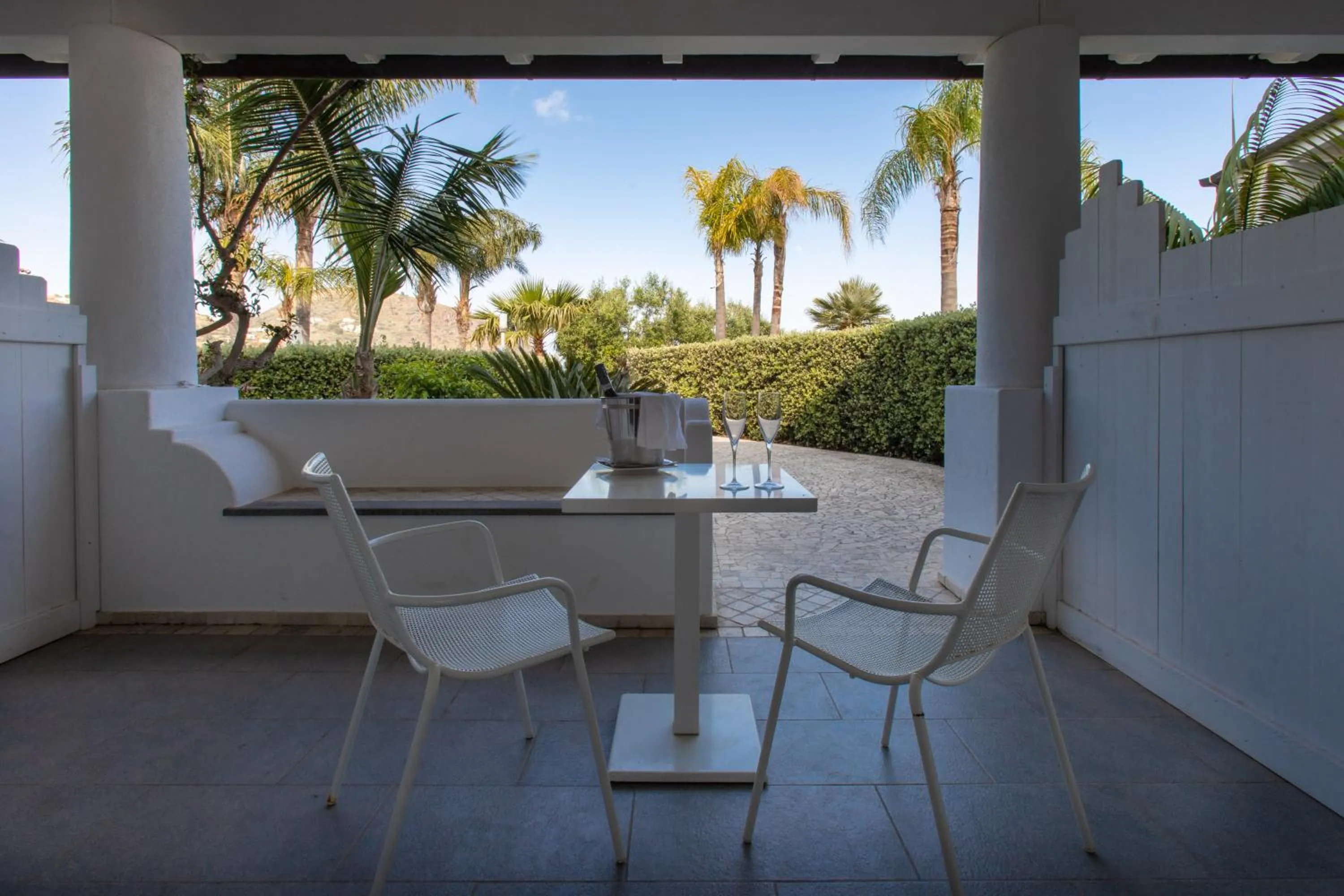 Patio in Hotel Mea - Aeolian Charme