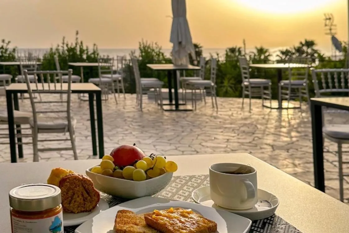 Restaurant/places to eat in Hotel Mea - Aeolian Charme