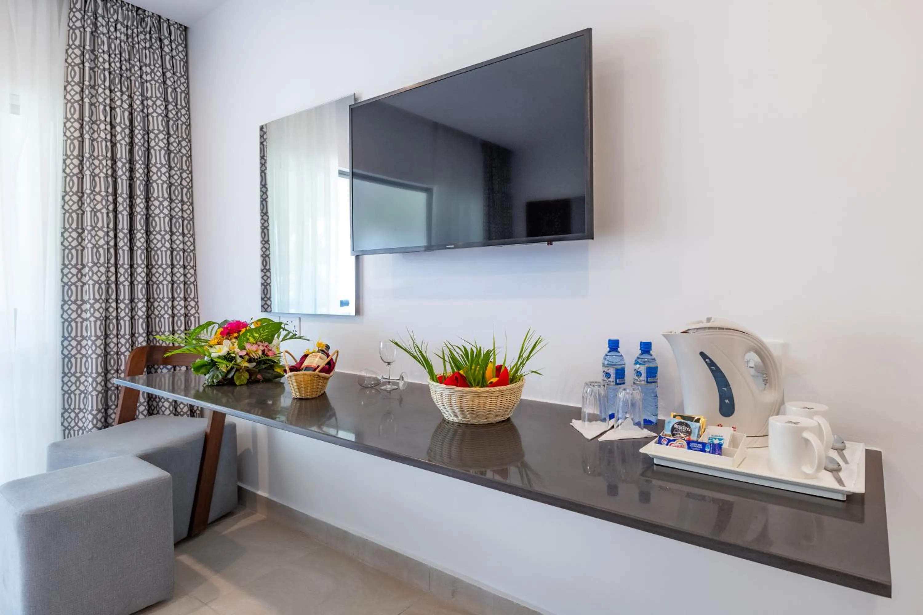 Coffee/tea facilities in Southern Palms Beach Resort