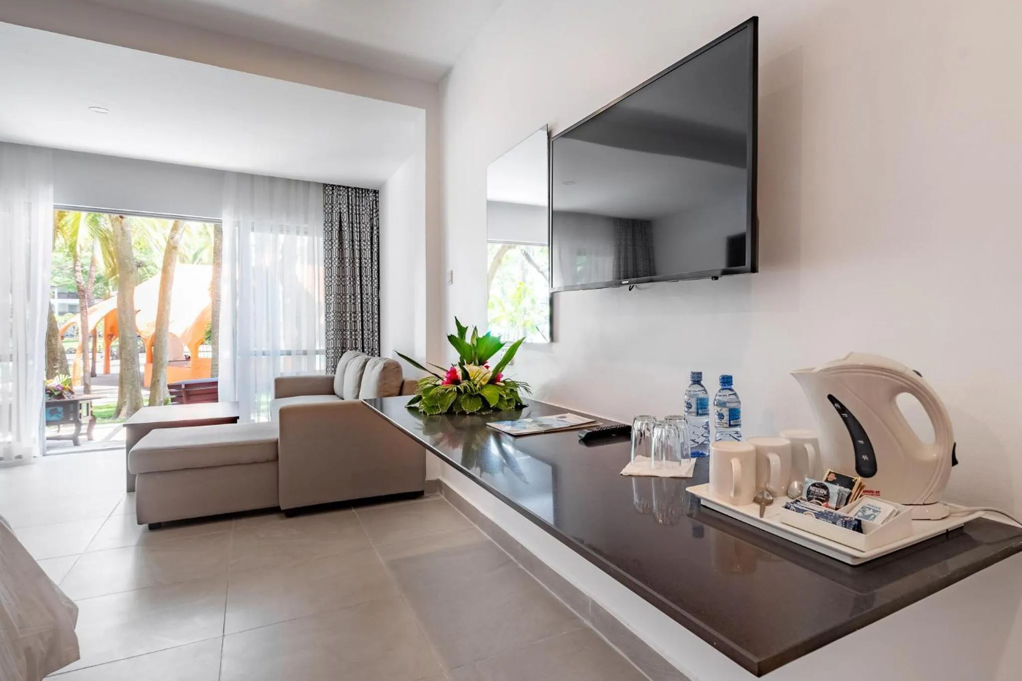 Kitchen or kitchenette in Southern Palms Beach Resort