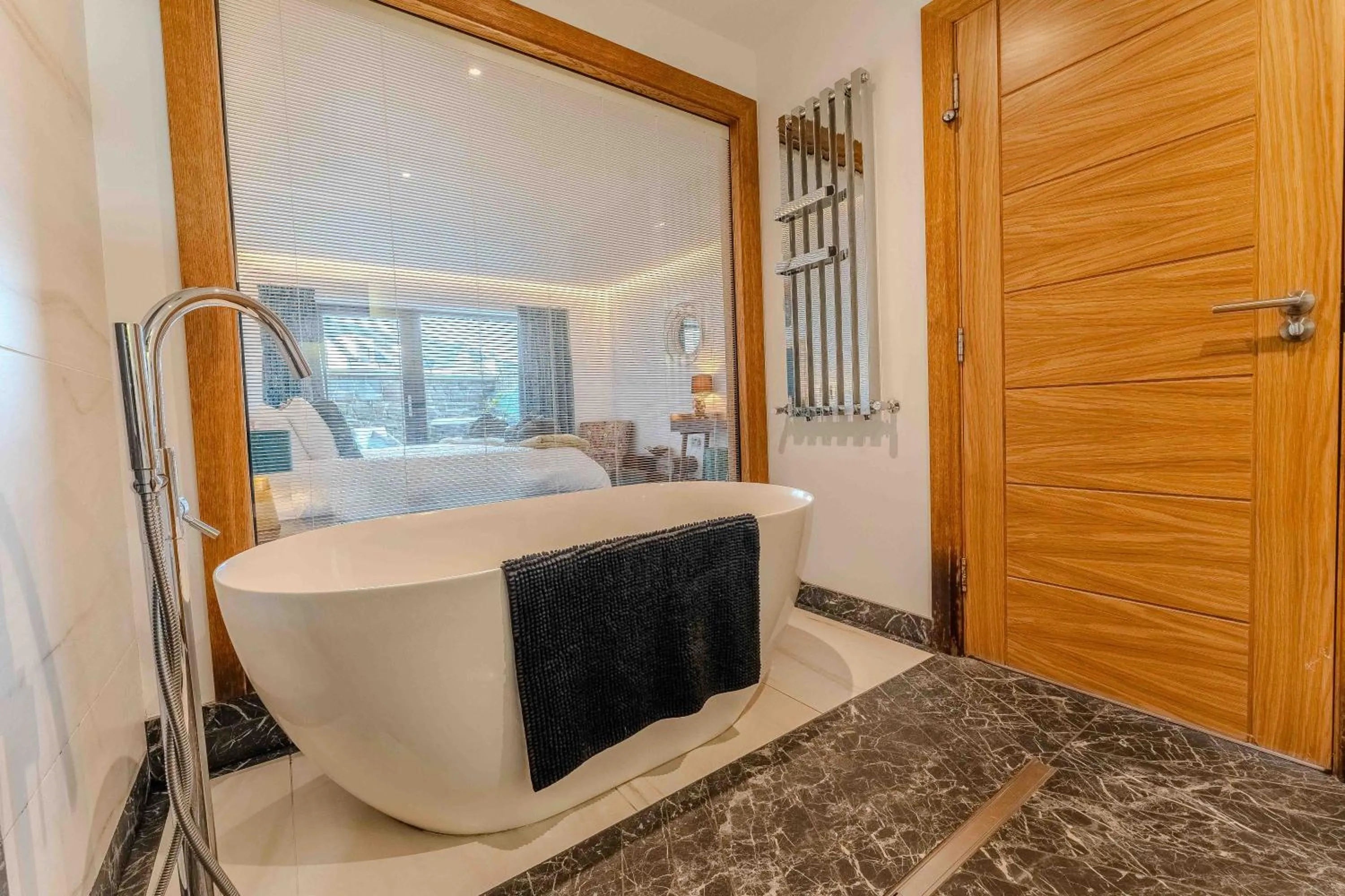 Antrim House Guest Rooms & Suites