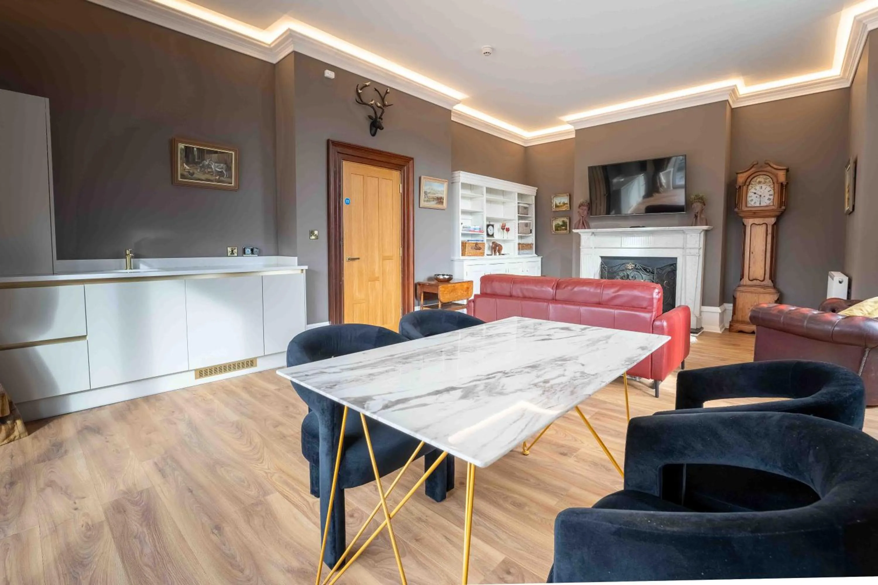 Antrim House Guest Rooms & Suites