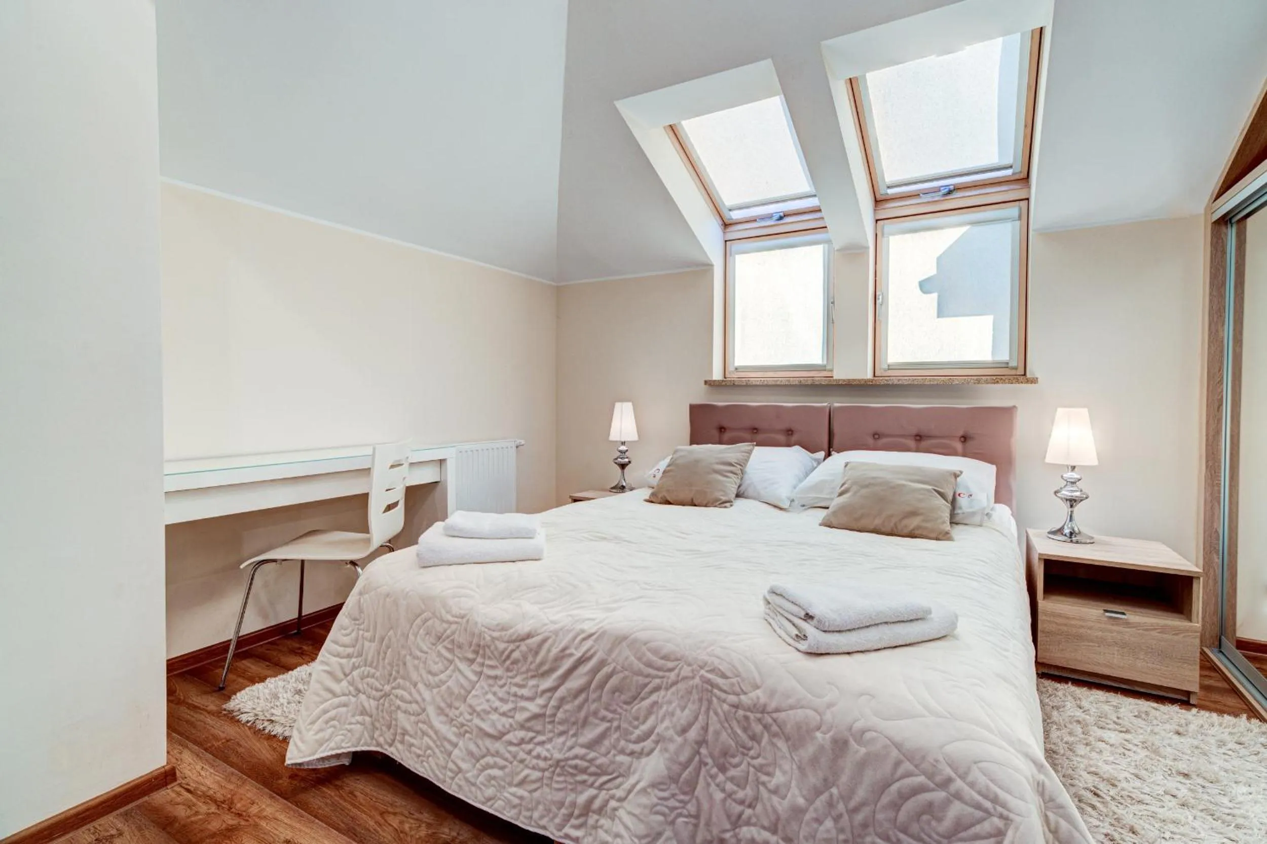 Restaurant/places to eat, Bed in Apartamenty Zdrojowa