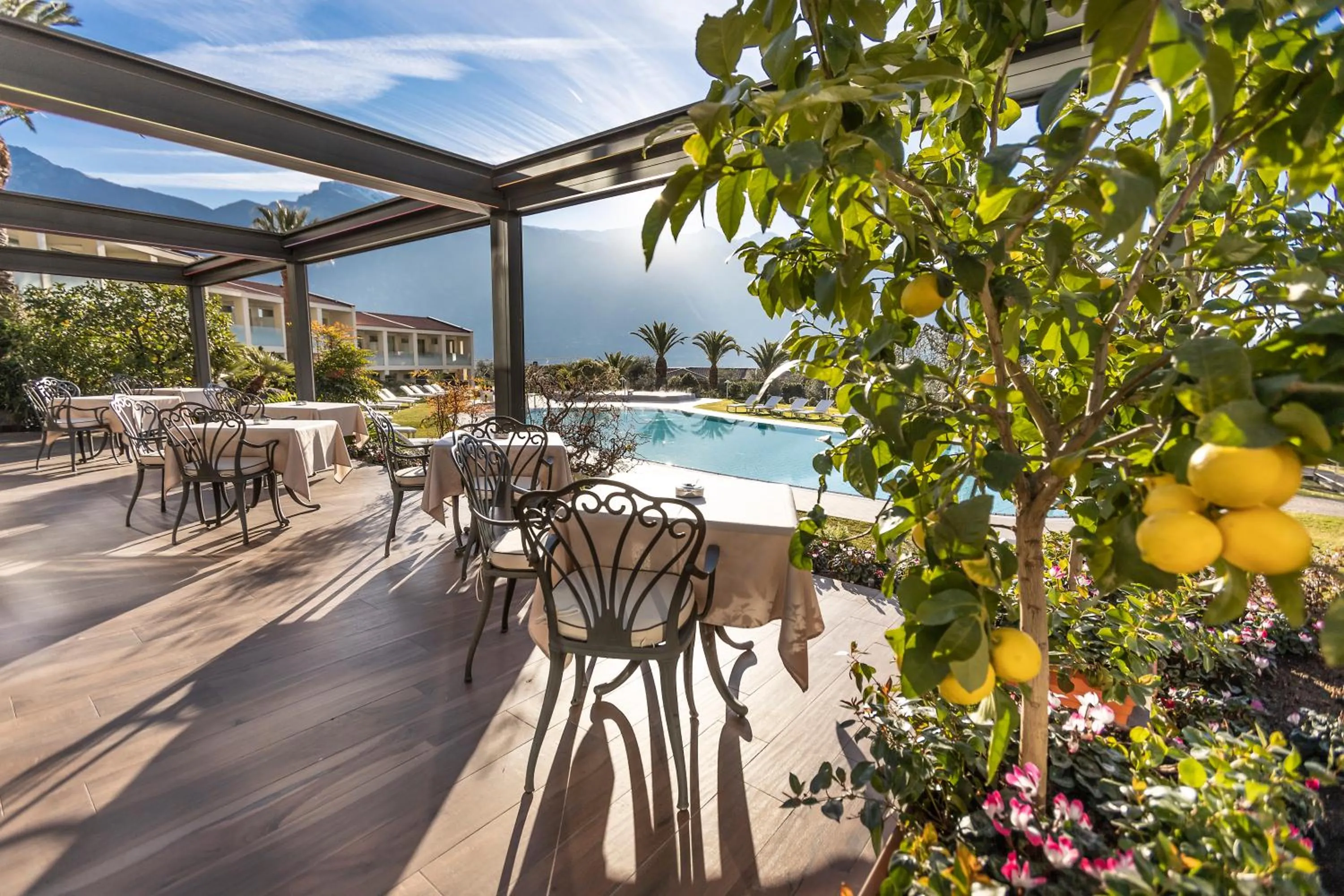 Restaurant/places to eat in Park Hotel Imperial