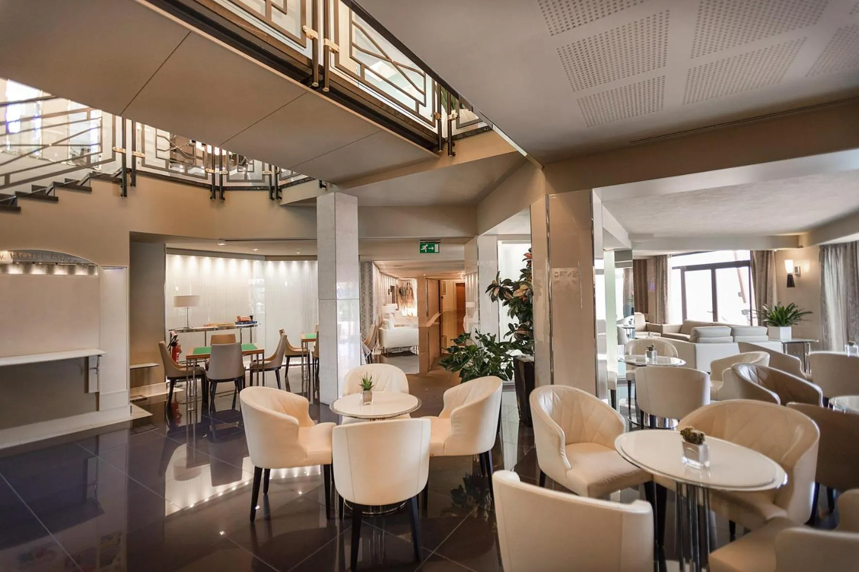 Restaurant/places to eat in Park Hotel Imperial