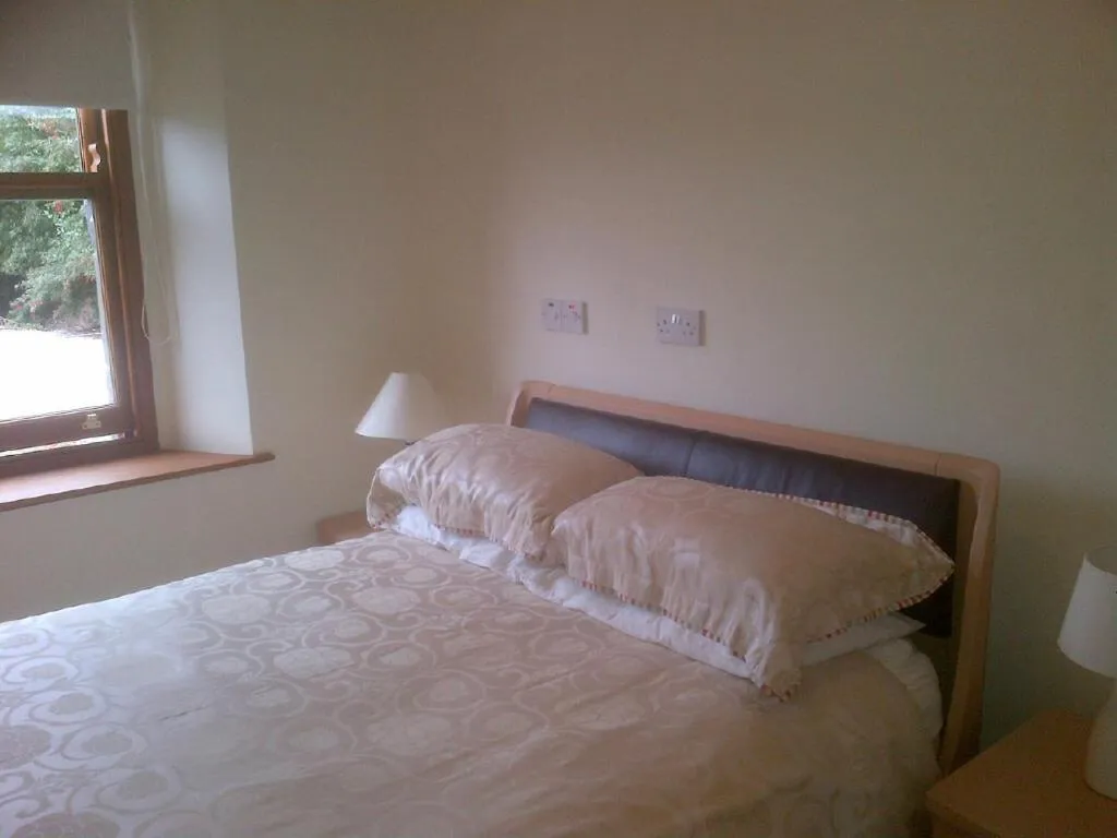 Bed in Courtyard Mews Armagh City