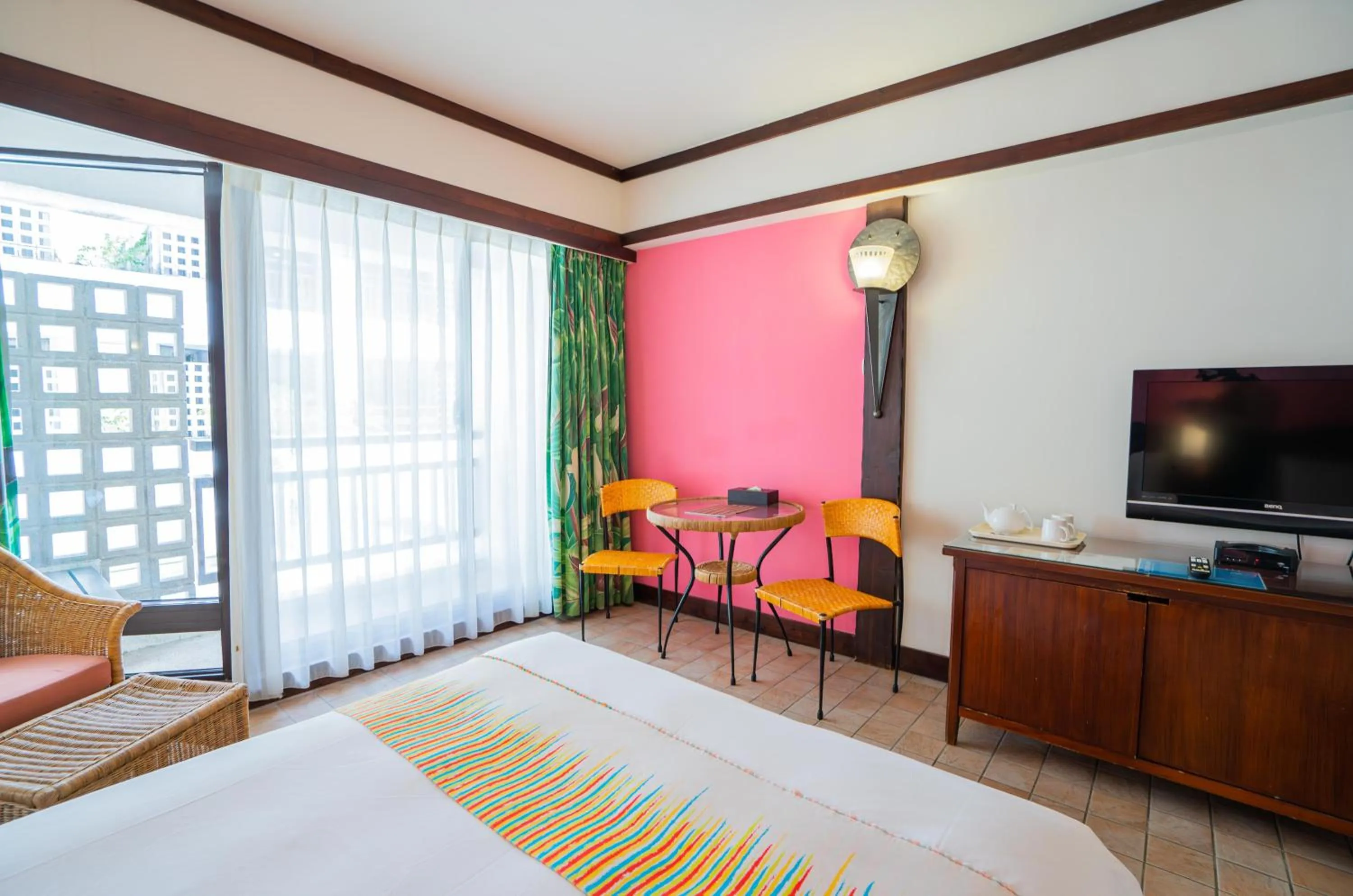 Bedroom, Bed in Yoho Beach Resort Kenting