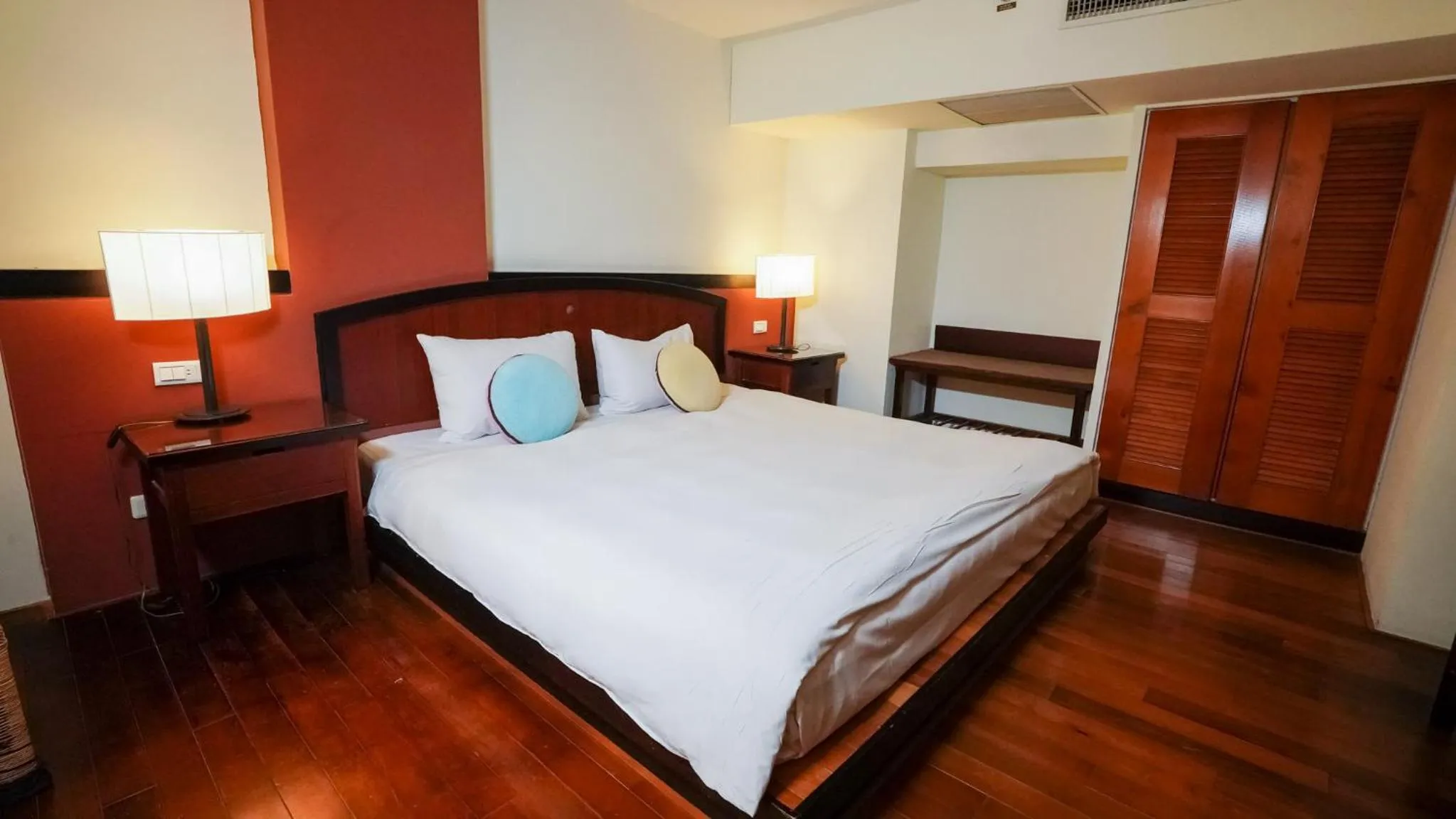 Bed in Yoho Beach Resort Kenting