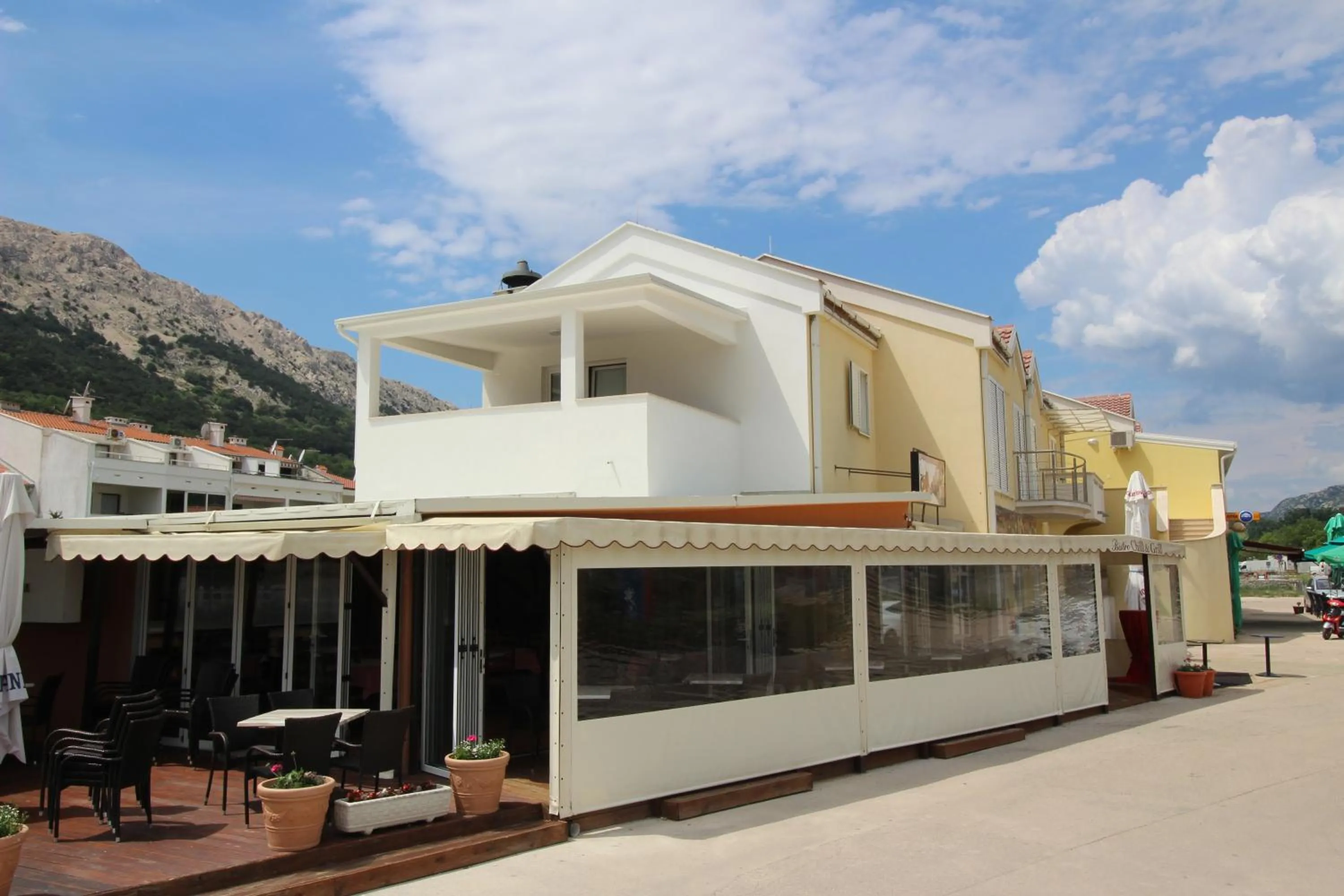 Facade/entrance in Apartment Pintar Beach