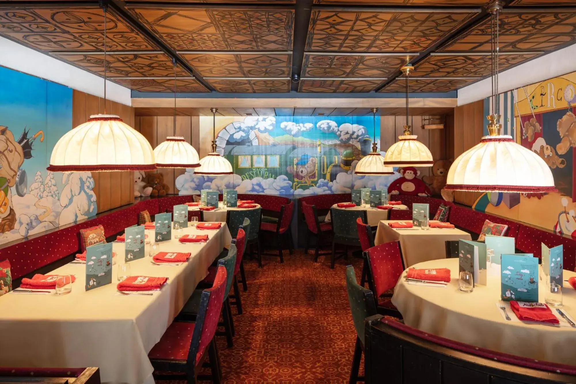 Restaurant/places to eat in Suvretta House Restaurant/places to eat in Suvretta House