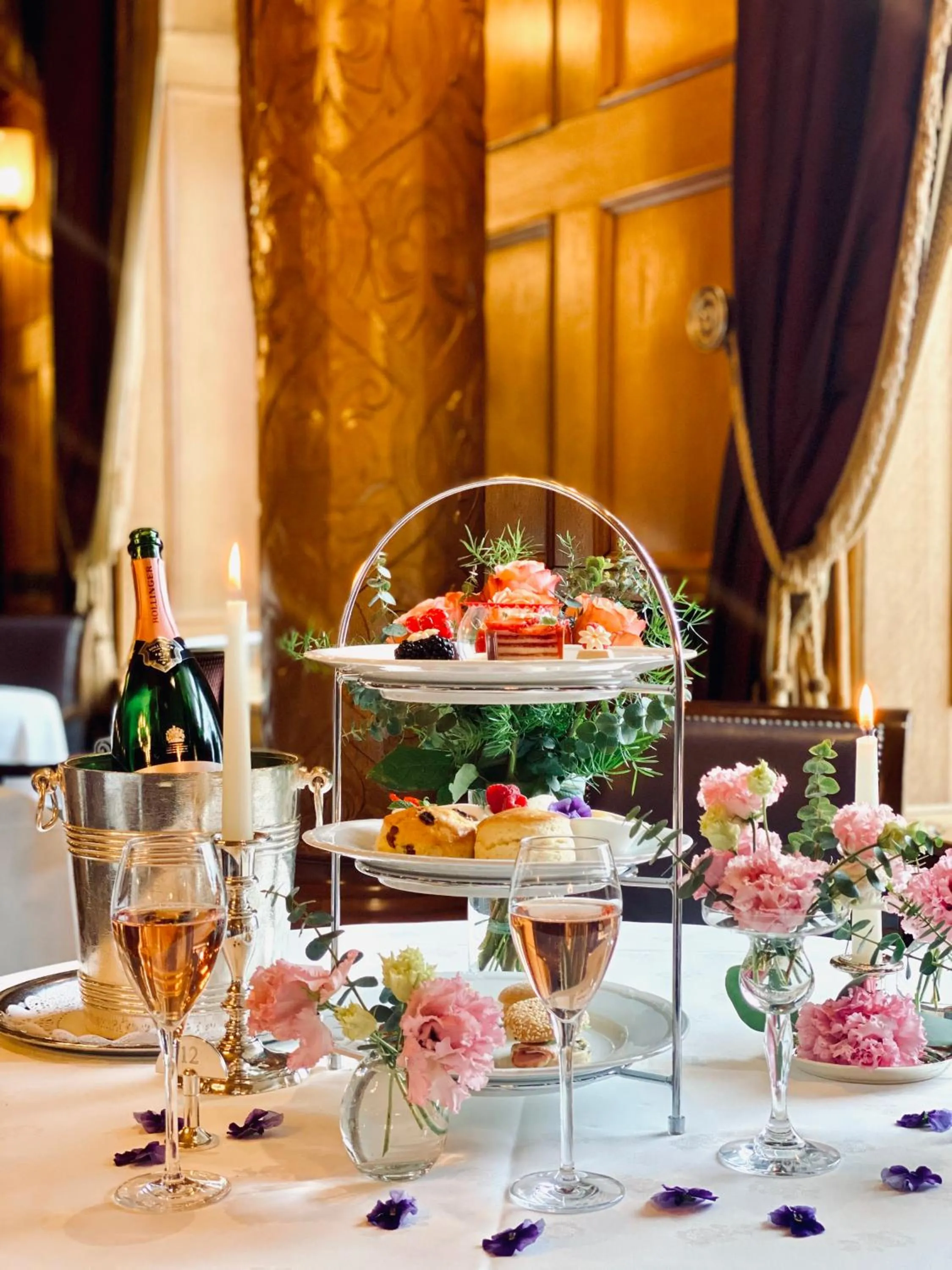 Food and drinks in Suvretta House