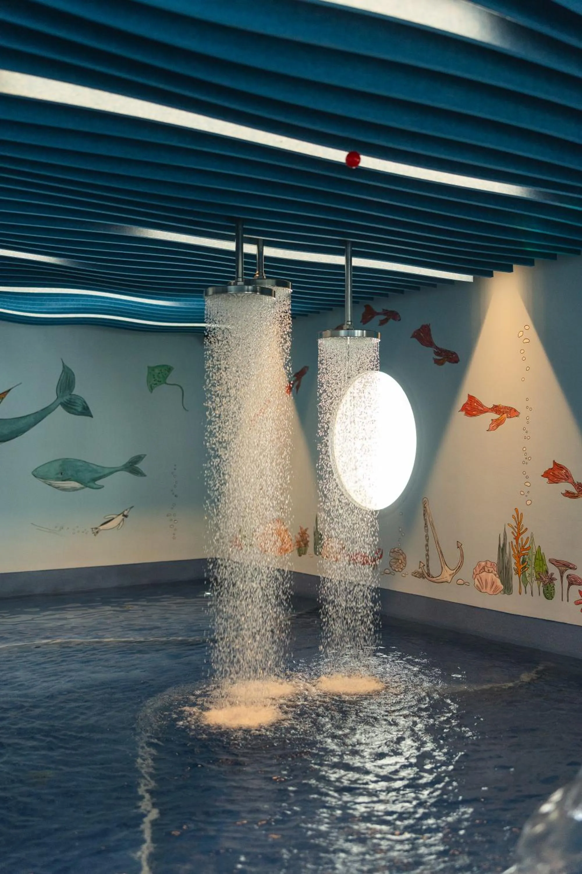 Swimming pool in Suvretta House