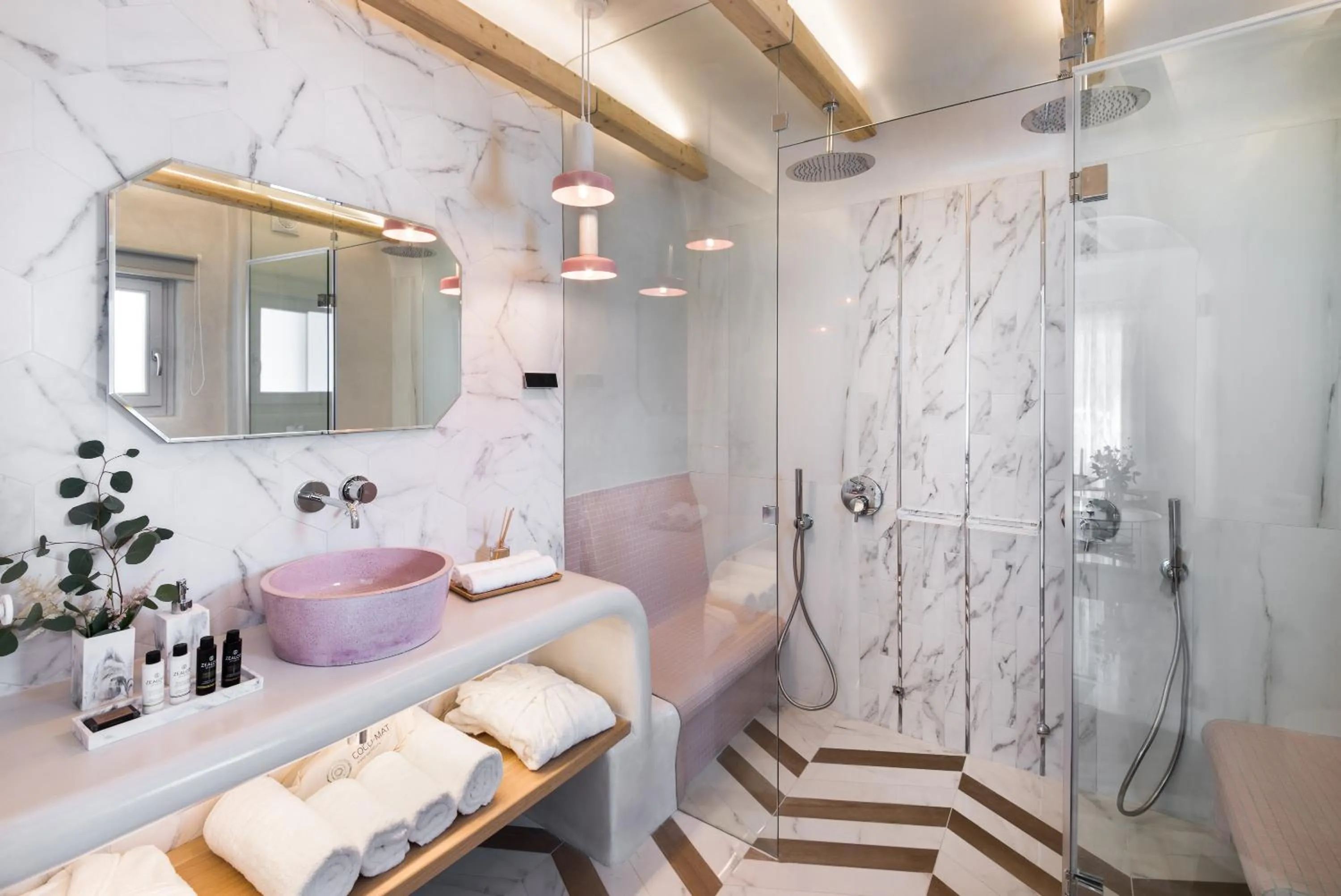 Emfasis Luxury Villa