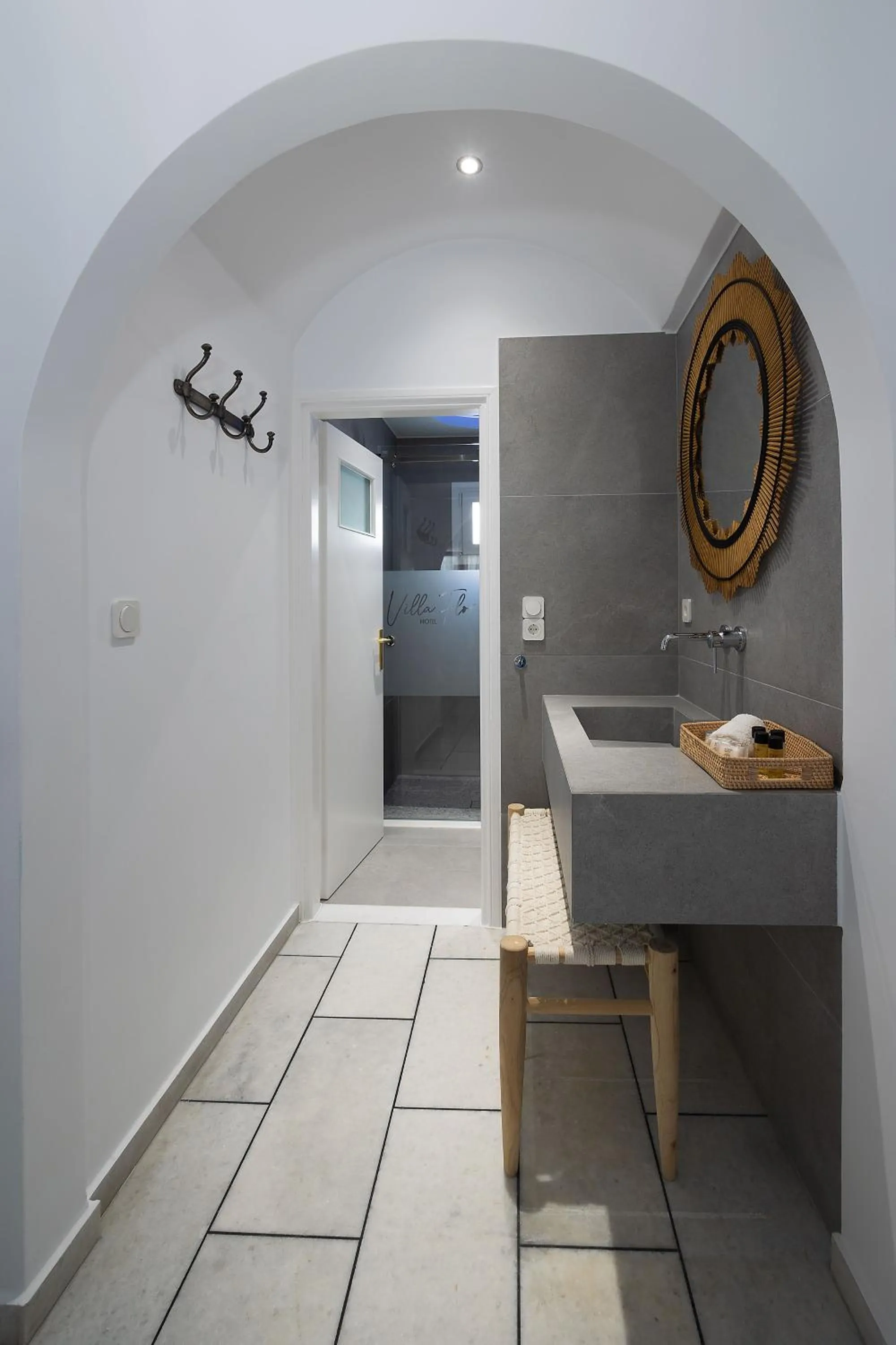 Shower in Hotel Villa Flora