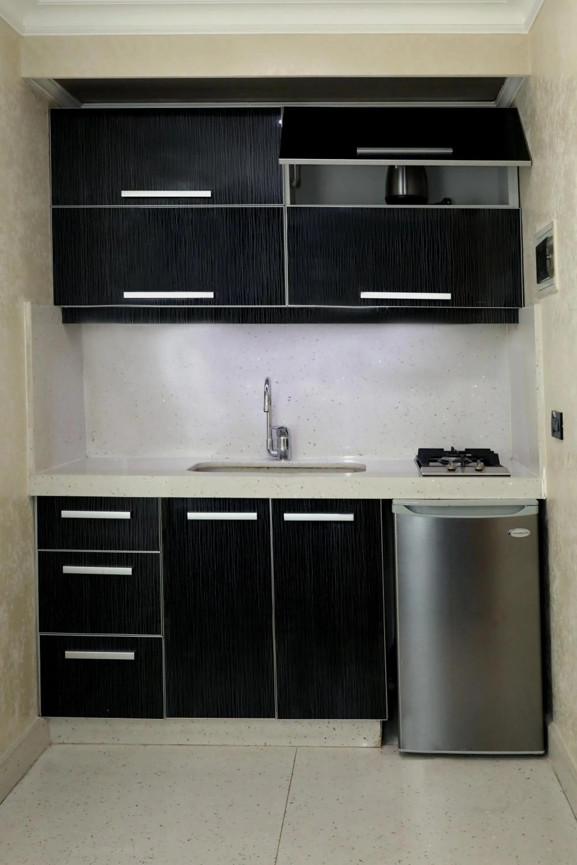 Kitchen or kitchenette in Lahoya Verdun