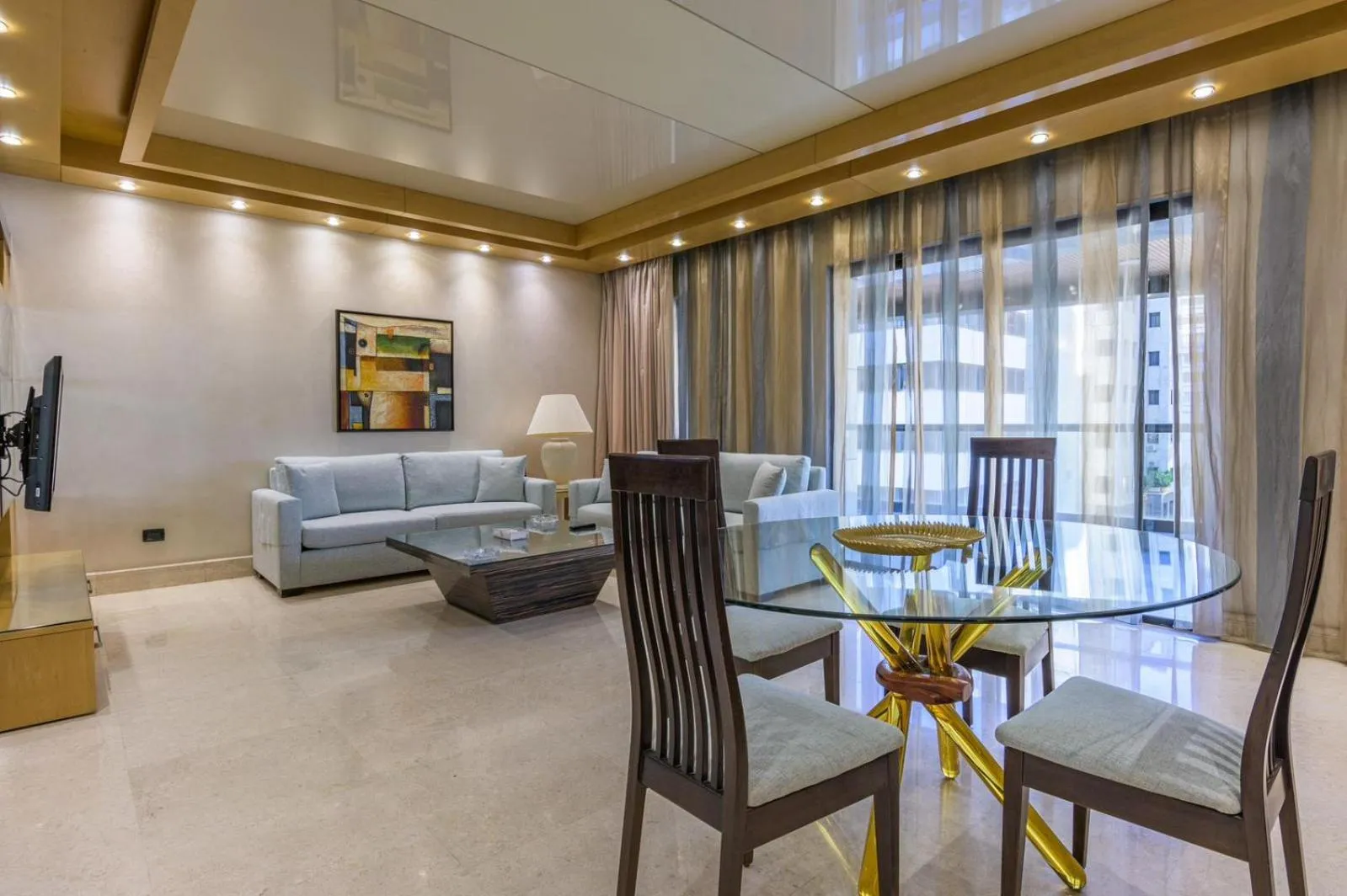 Dining area in Lahoya Verdun